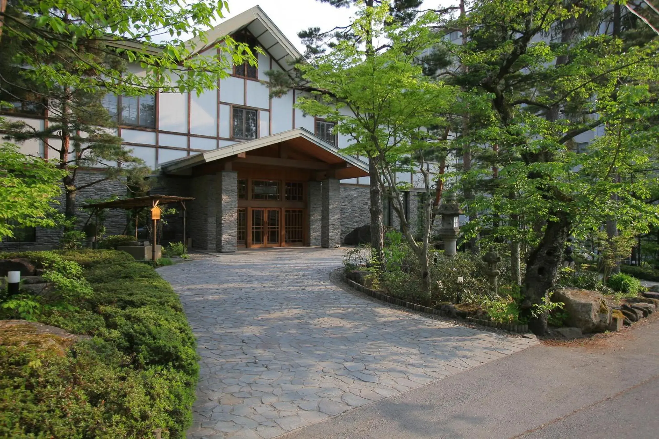 Facade/entrance, Property Building in Kanbayashi Hotel Senjukaku