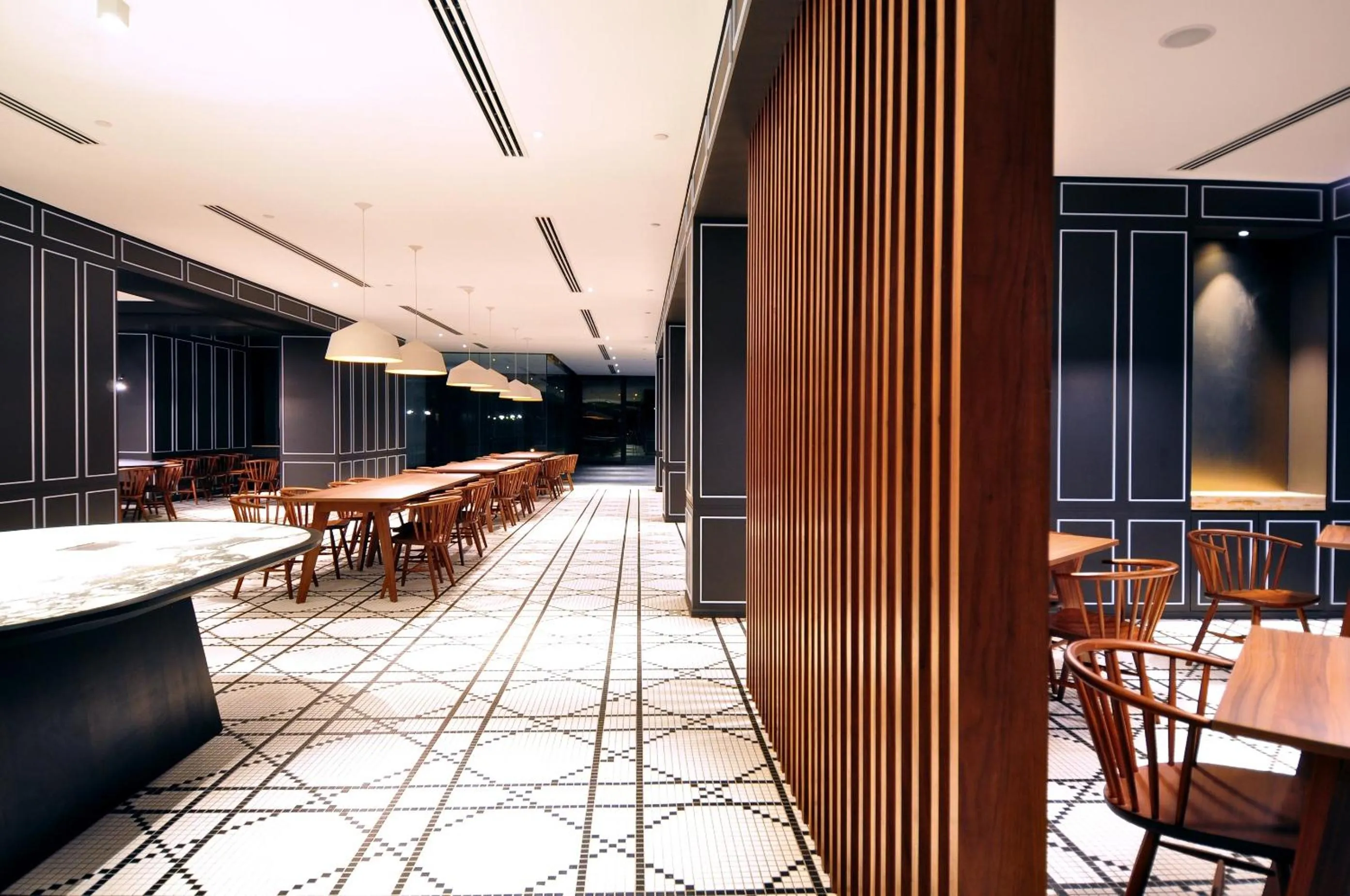 Restaurant/places to eat in G Hotel Kelawai