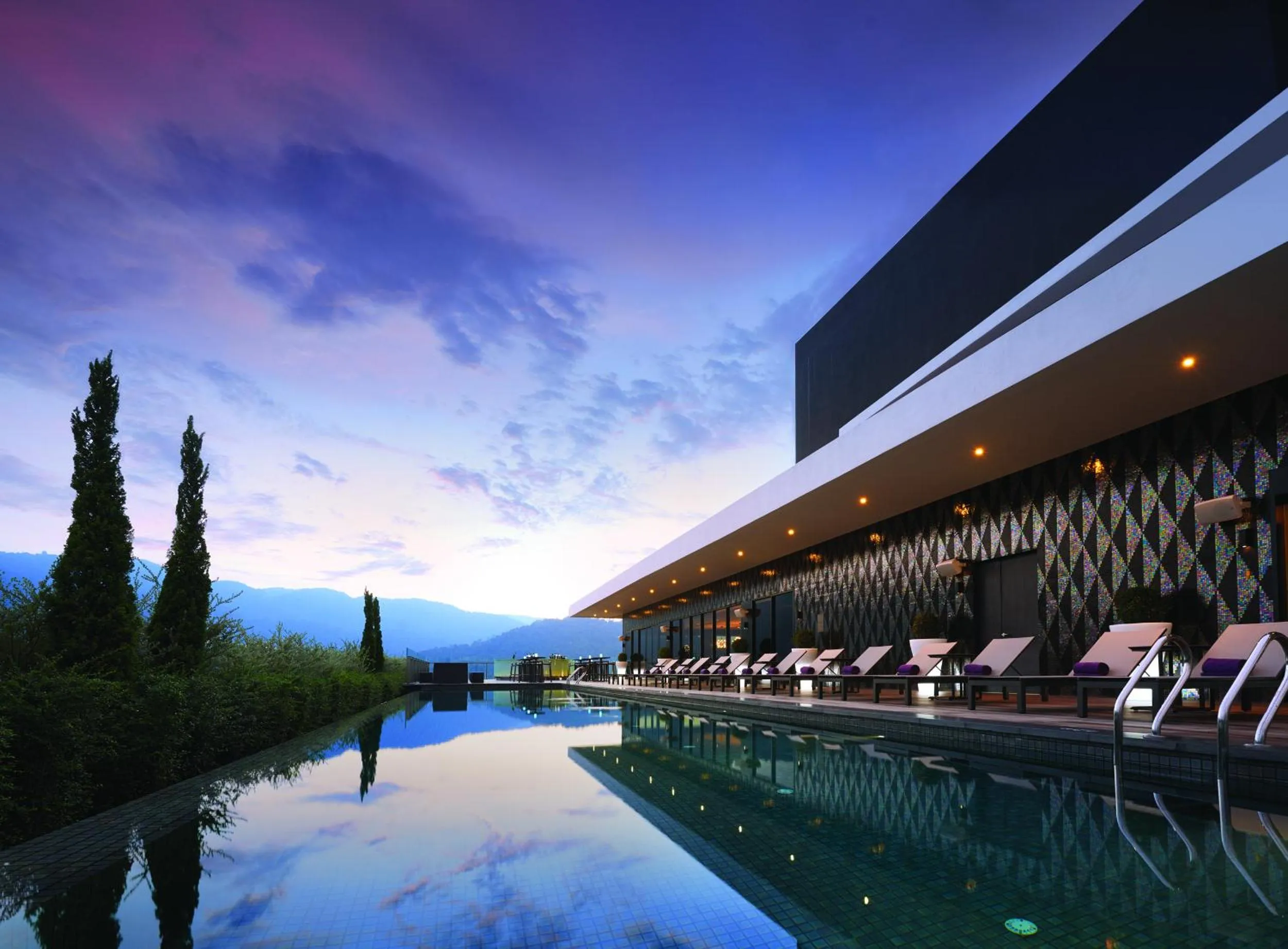 Swimming pool in G Hotel Kelawai