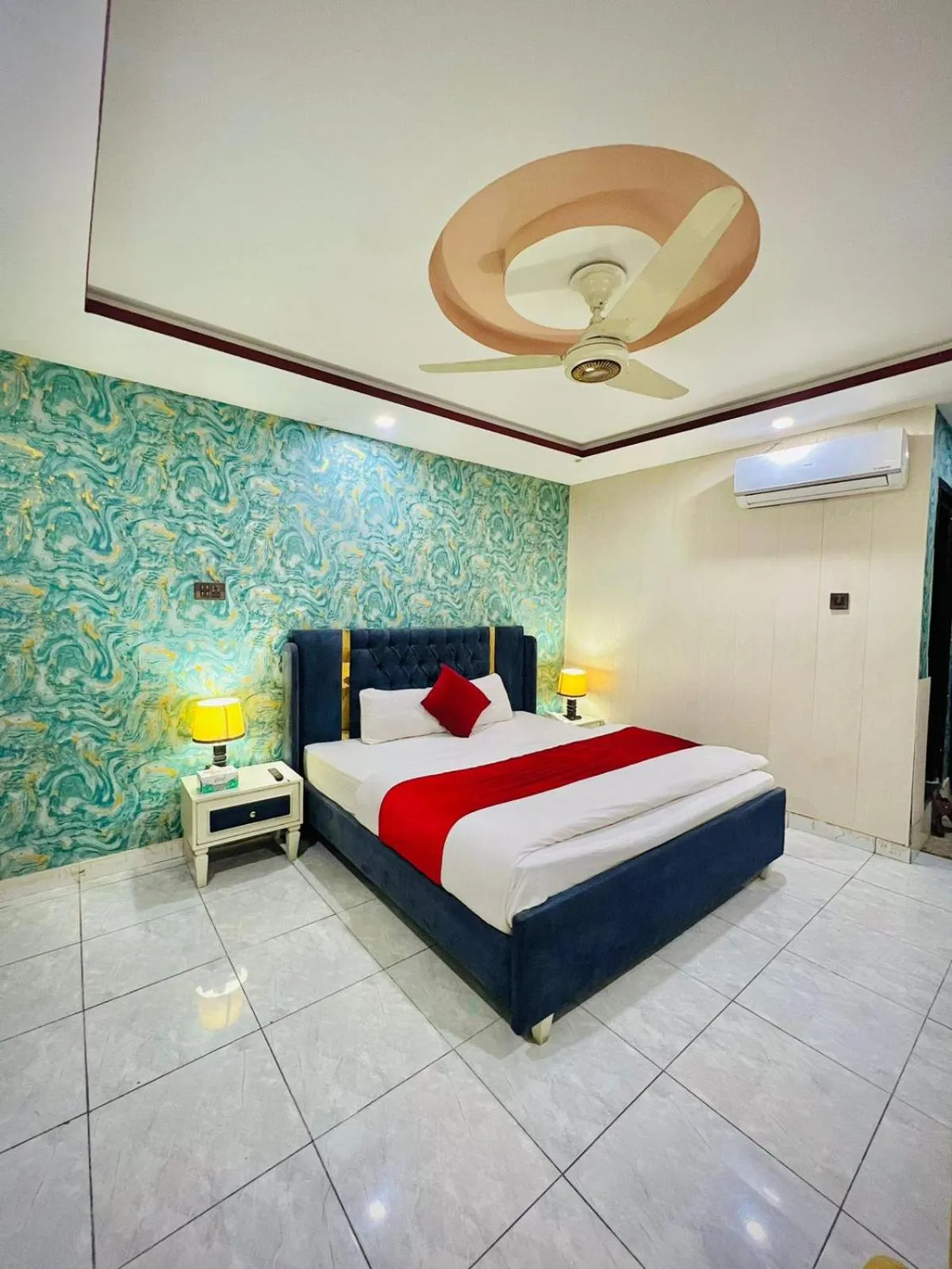 Bed in Hotel Relax Inn Rawalpindi