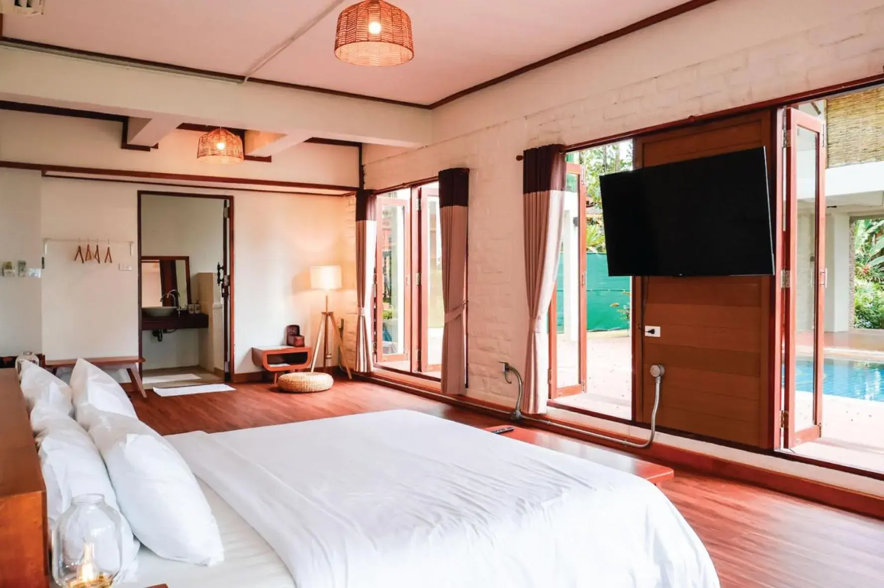 Bed in Peter Pan Resort @ Koh Kood Bed in Peter Pan Resort @ Koh Kood