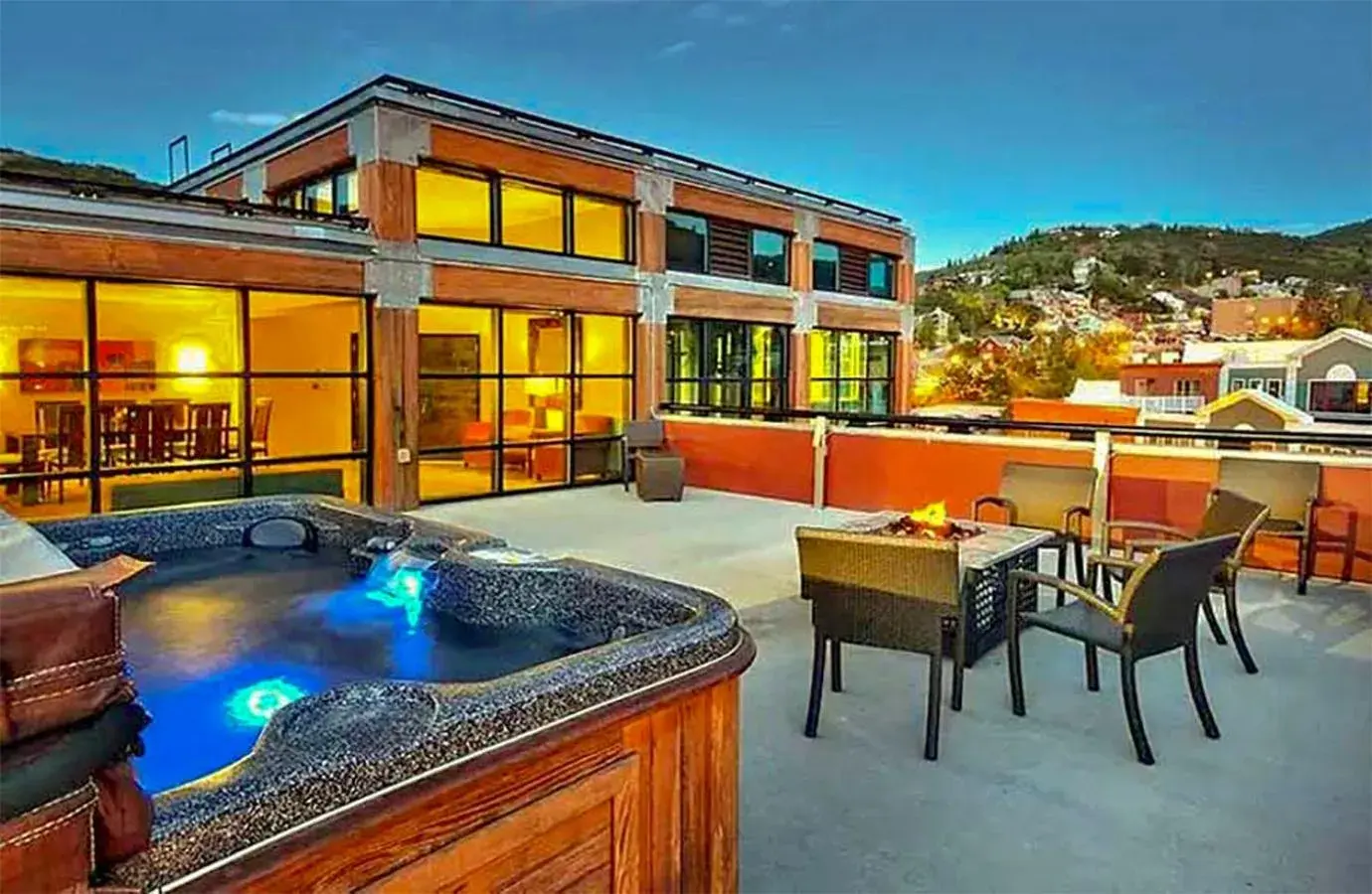 Presidential Suite in Main & SKY by EXMAR Presidential Suite in Main & SKY by EXMAR