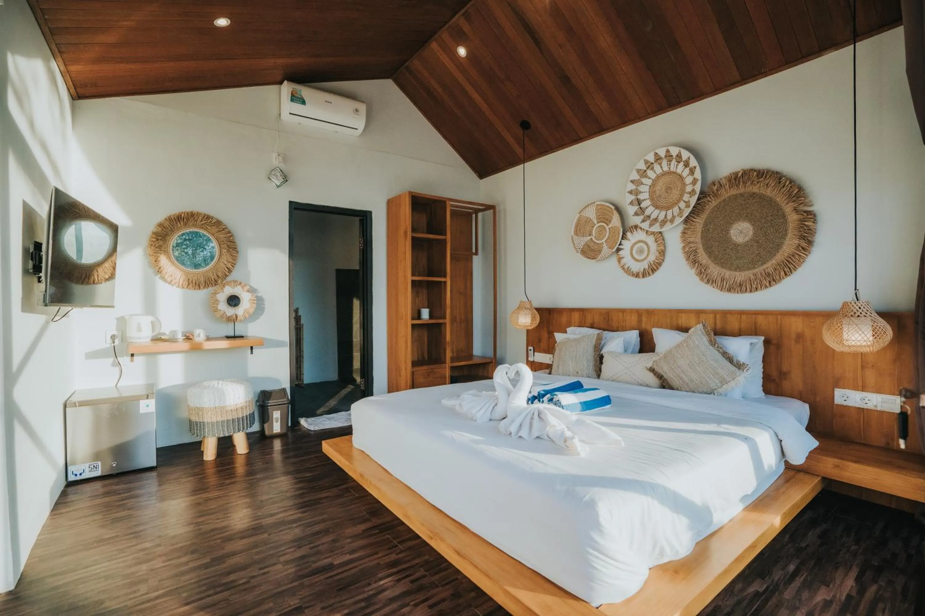 Bed in Skylake Villa