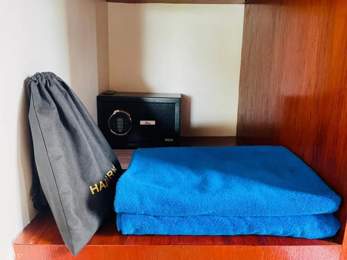 towels, Bed in Bakantiang Resort