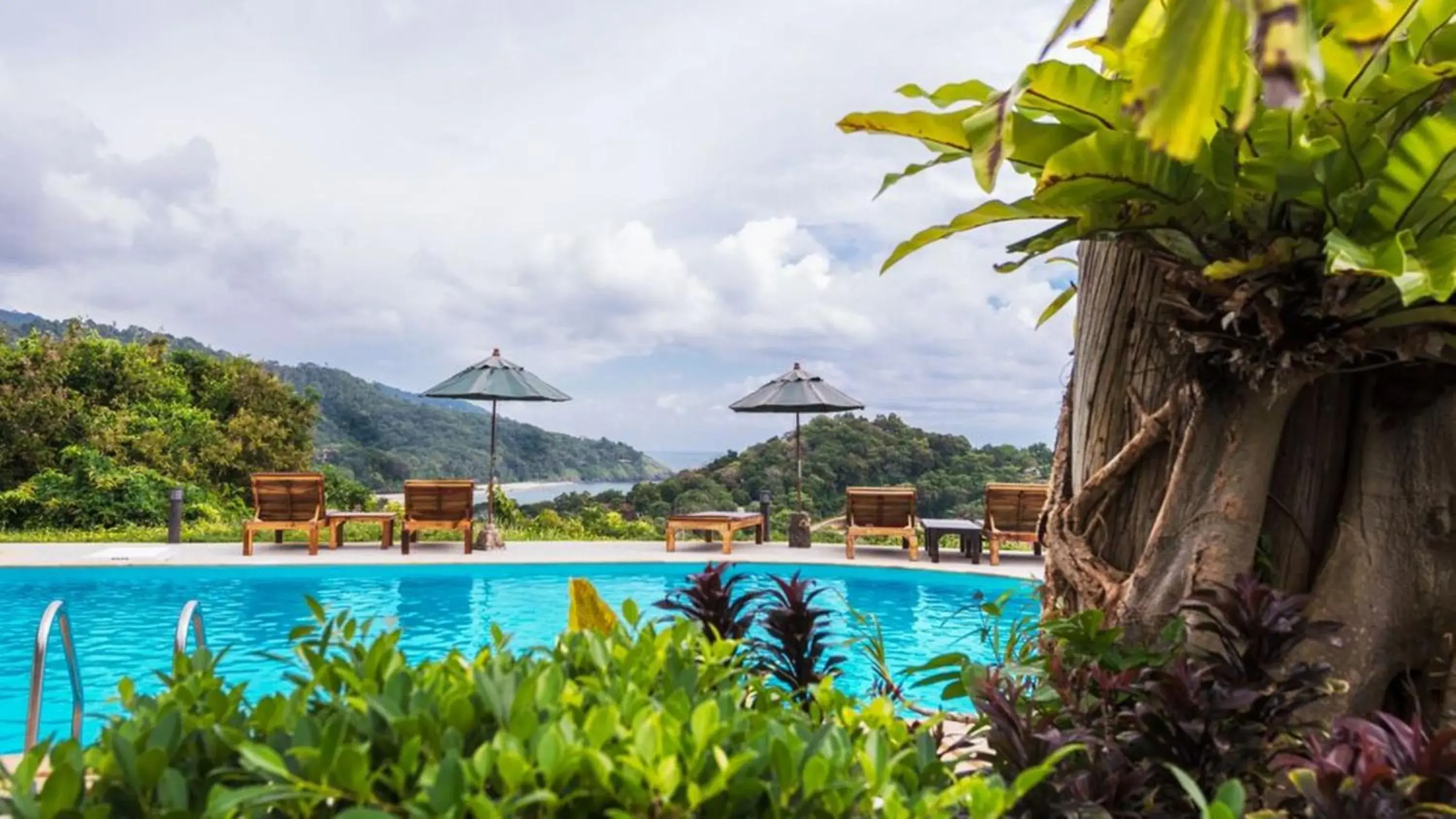 Mountain view, Swimming Pool in Bakantiang Resort