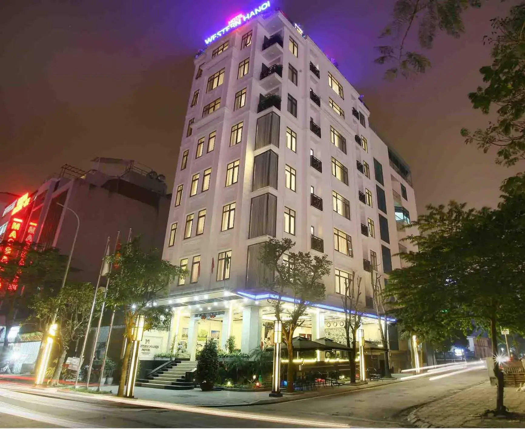 Property building in Western Hanoi Hotel Property building in Western Hanoi Hotel