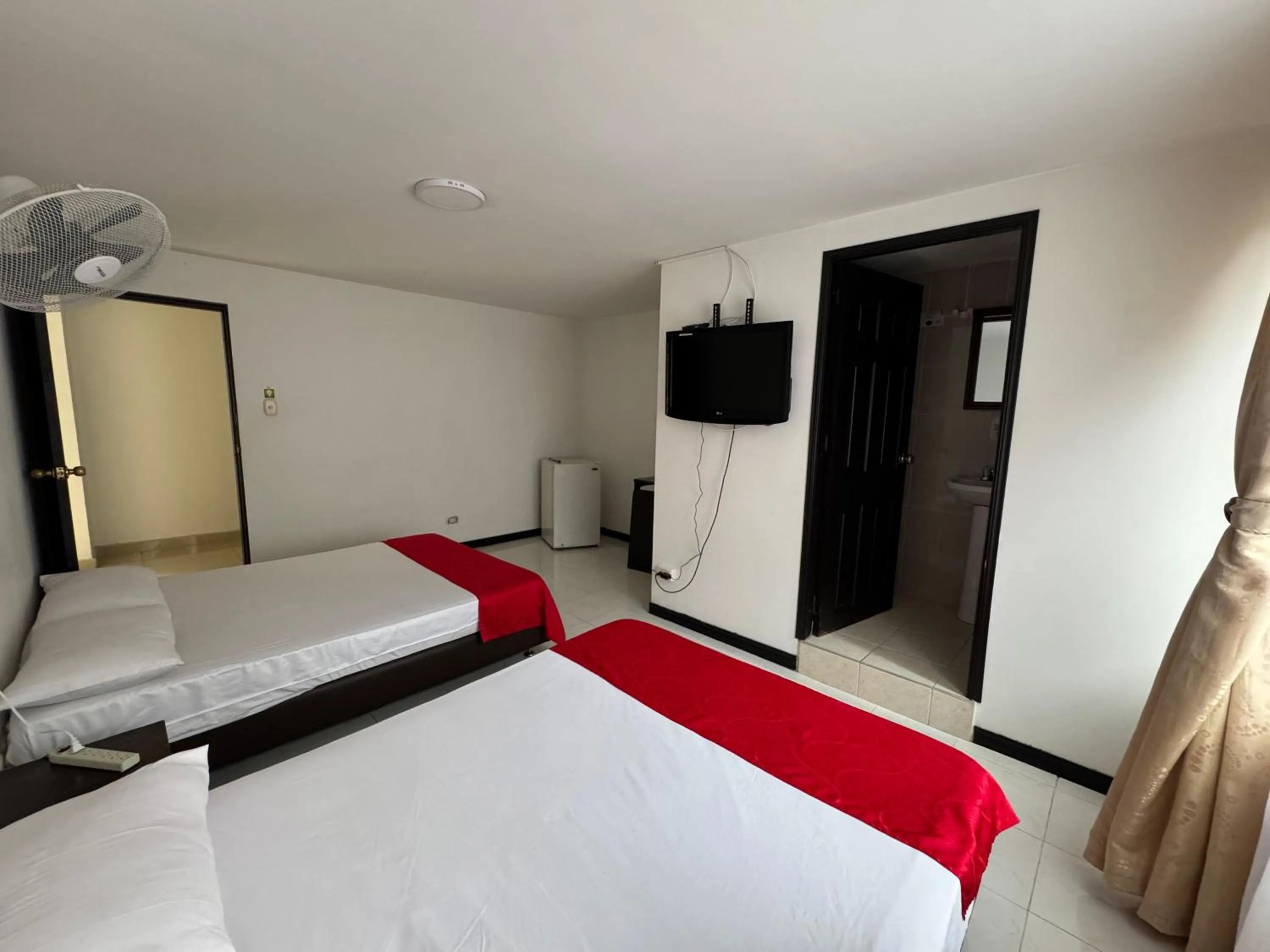 Bed in Hotel Catalina Plaza Pereira