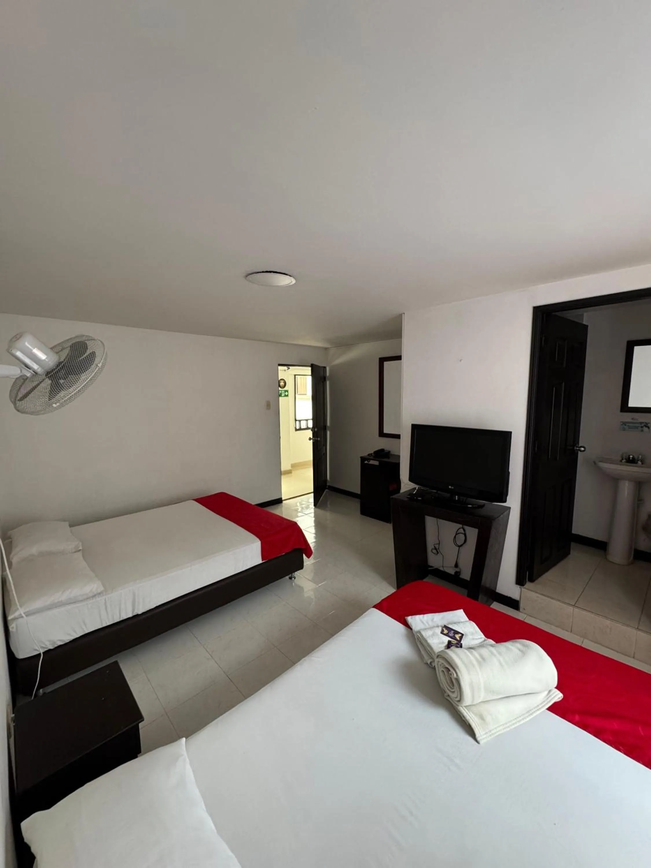 Bed in Hotel Catalina Plaza Pereira
