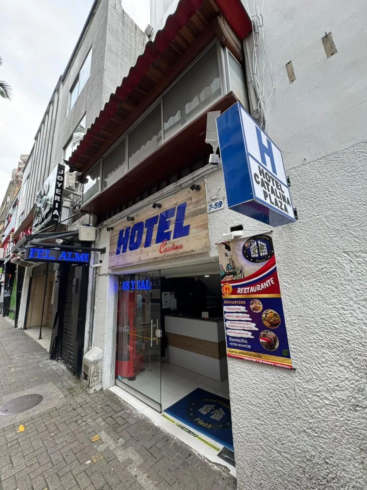 Property building in Hotel Catalina Plaza Pereira