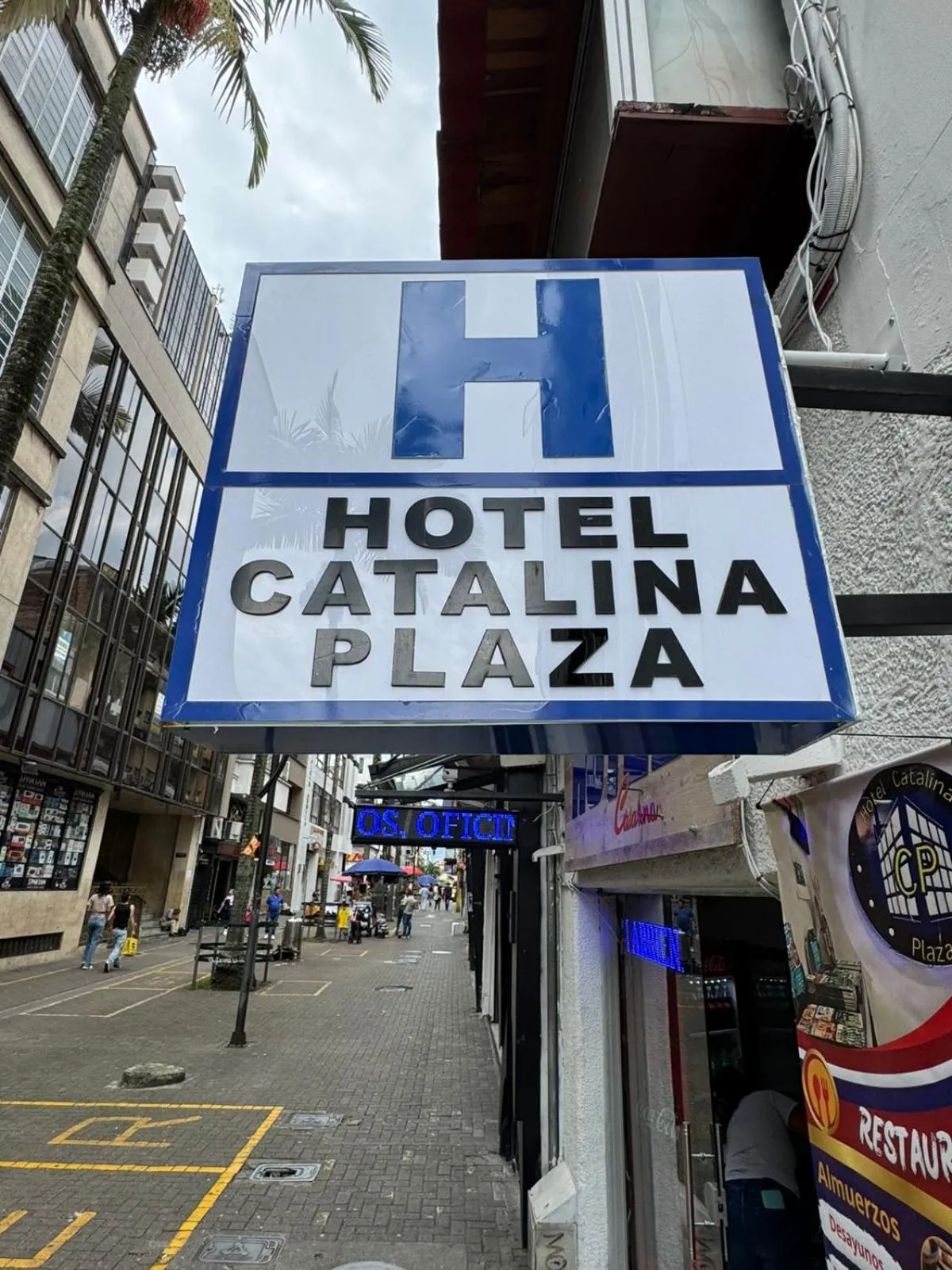 Property building in Hotel Catalina Plaza Pereira