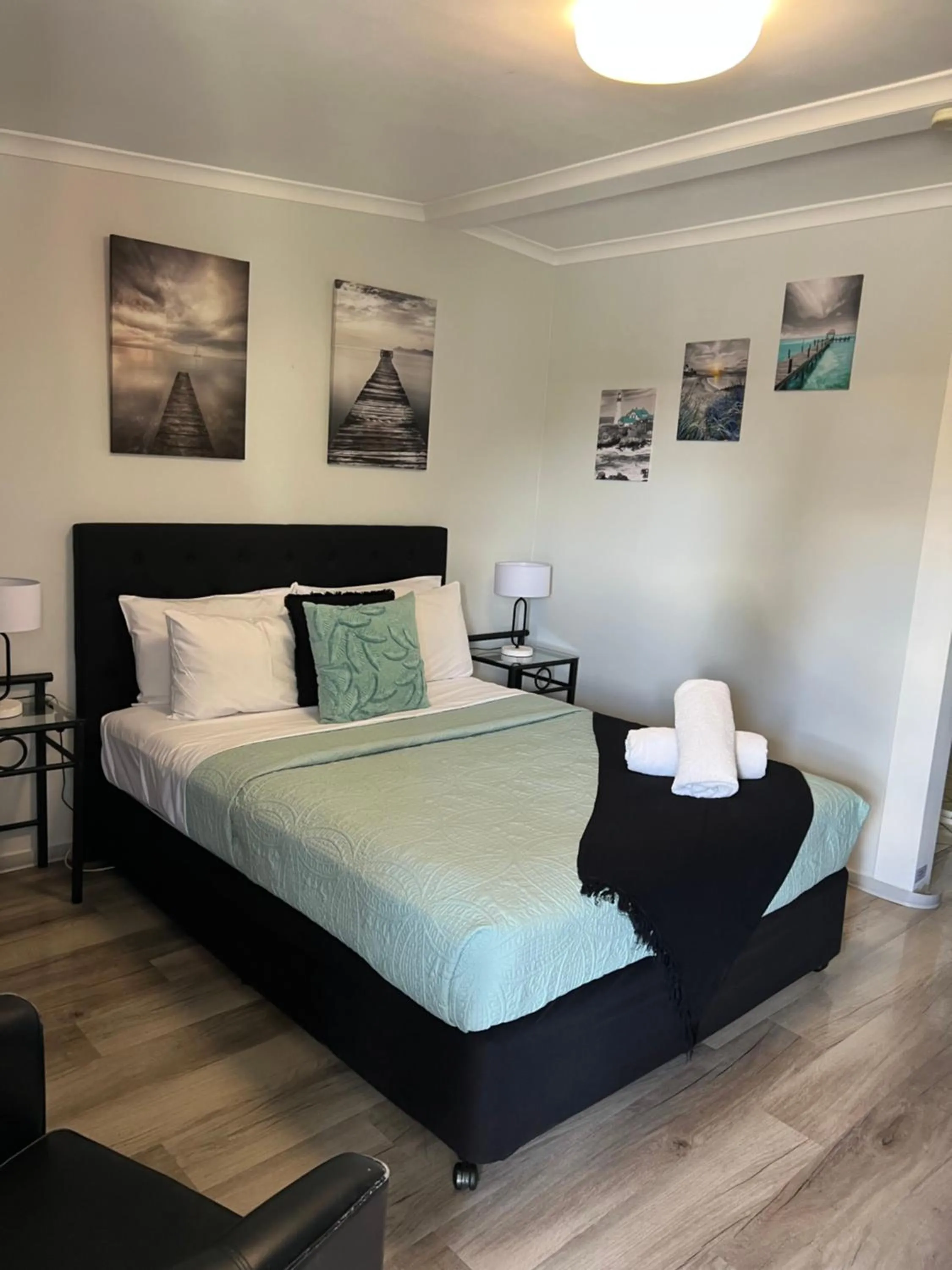 Bed in Jackie Howe Motel