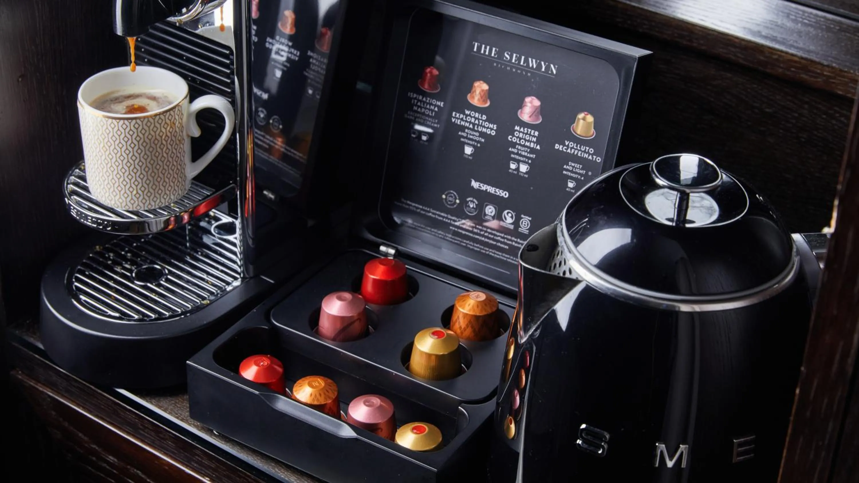 Coffee/tea facilities in The Selwyn, Richmond