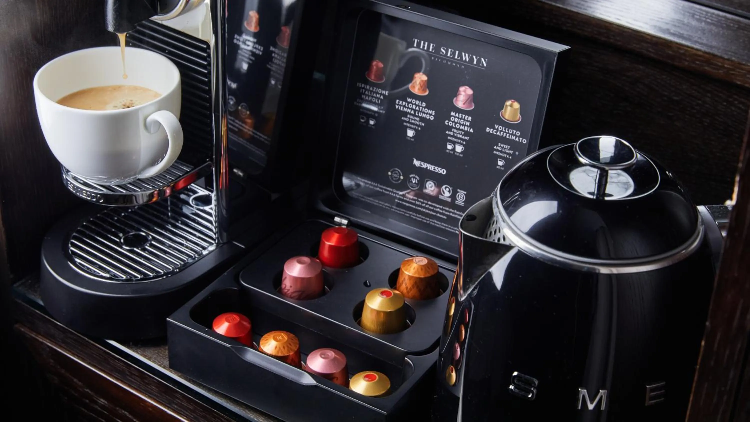 Coffee/tea facilities in The Selwyn, Richmond