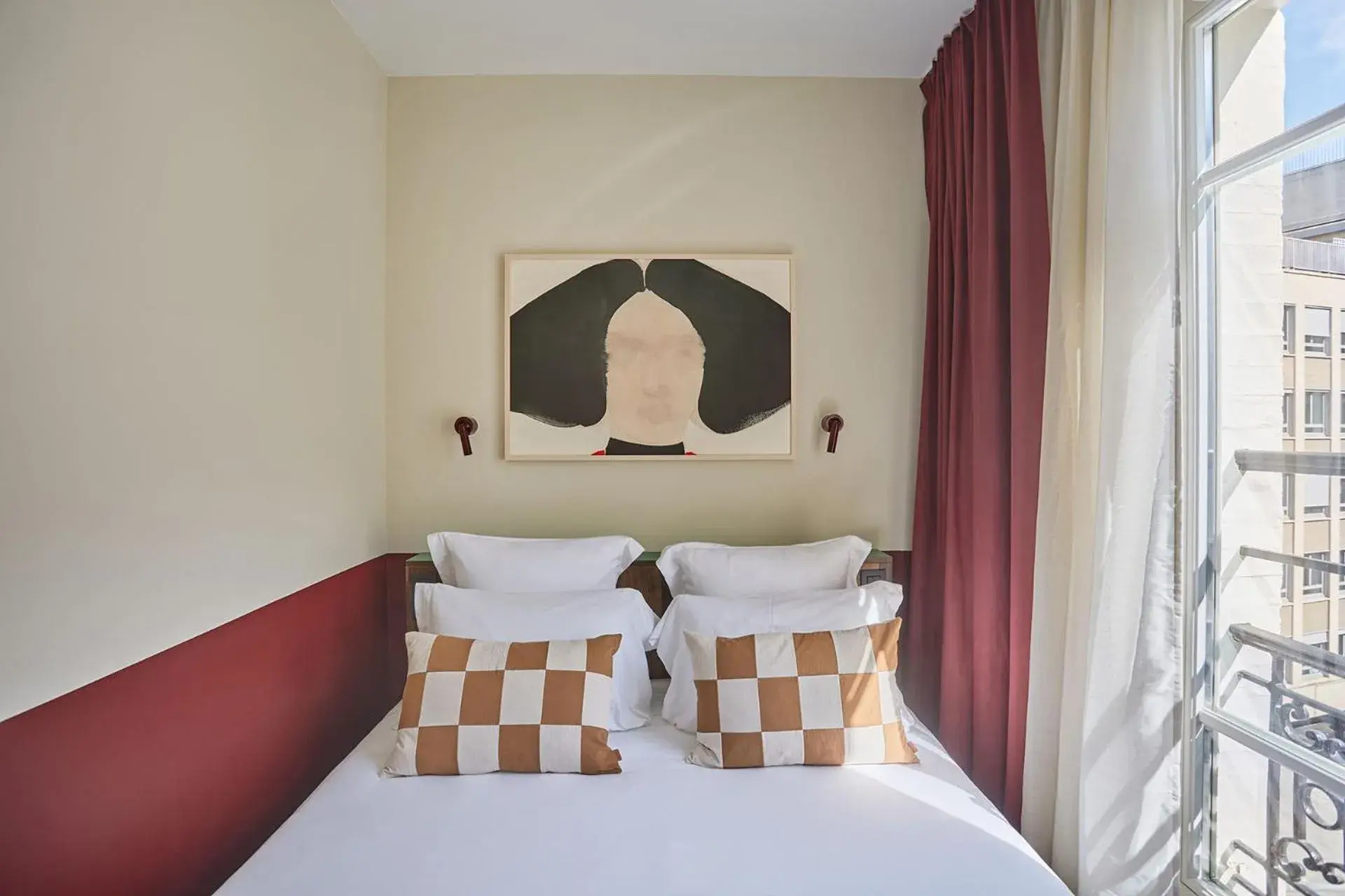 Small Room in Numa Paris Champs-Élysées Small Room in Numa Paris Champs-Élysées