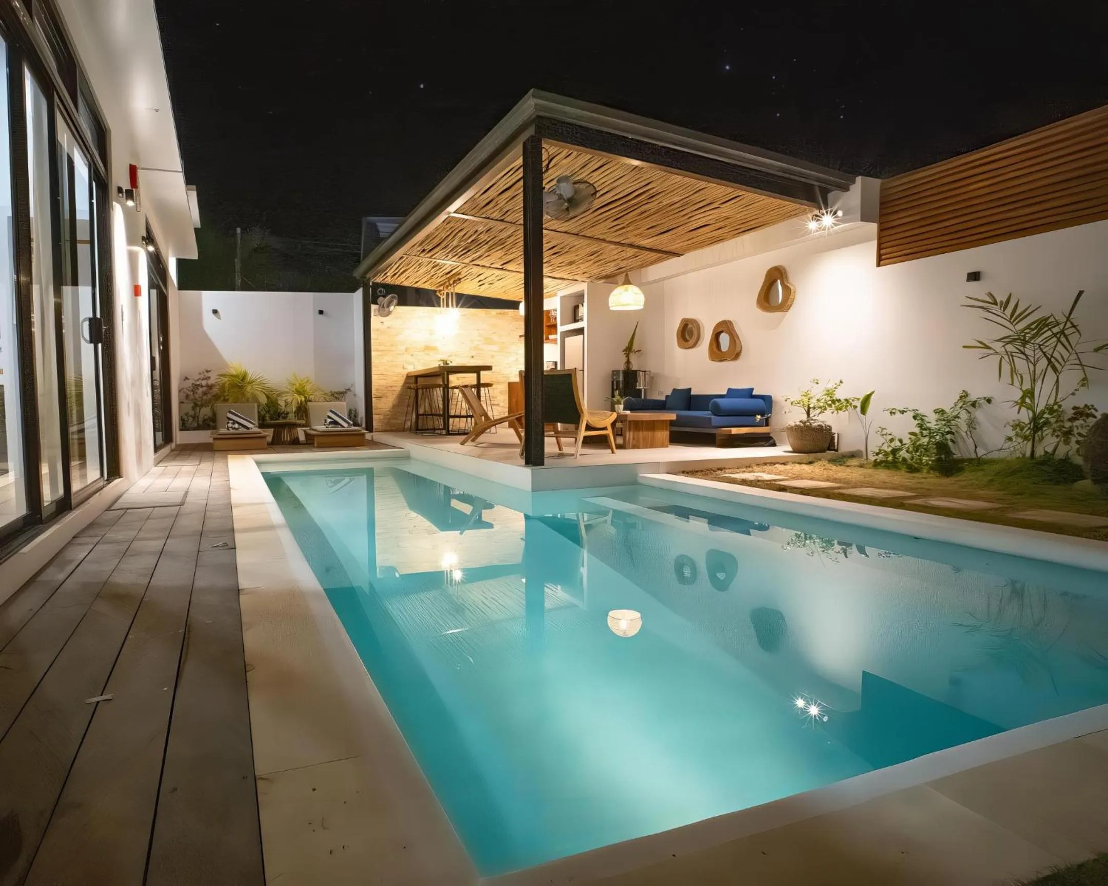 Swimming pool in Villa Kasadya