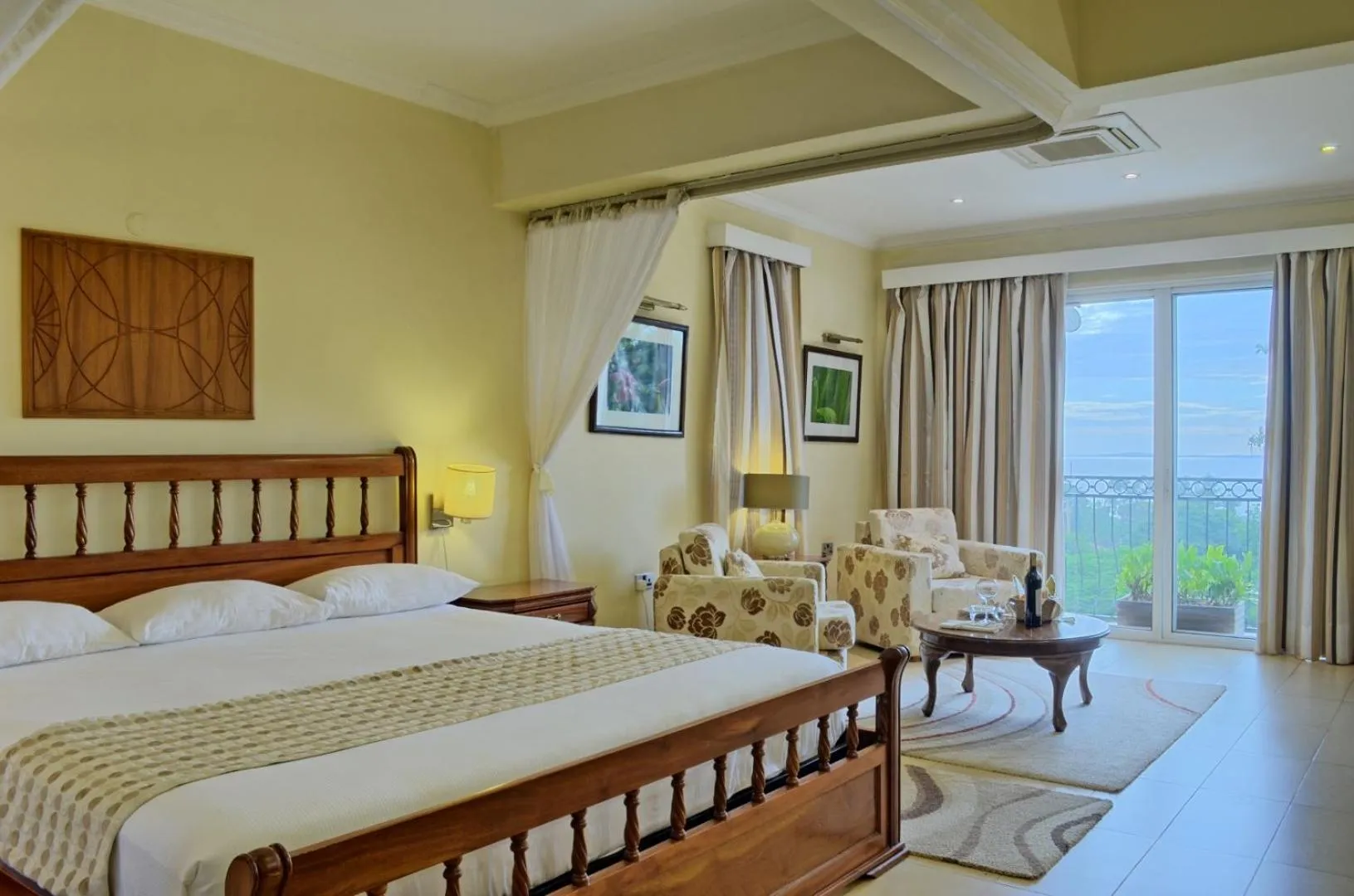 Bed in Sovereign Hotel