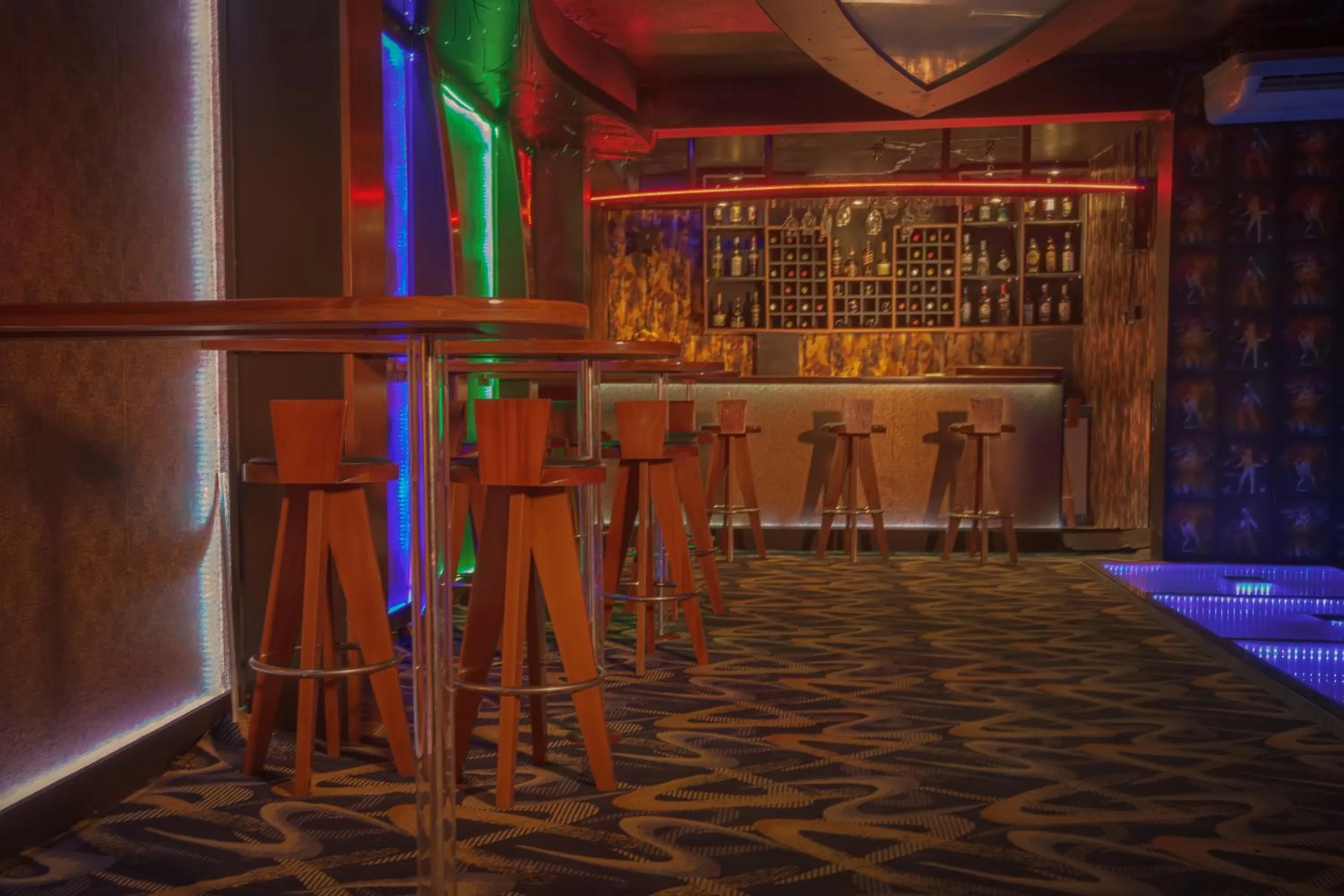 Lounge or bar in Avenra Beach Hikkaduwa