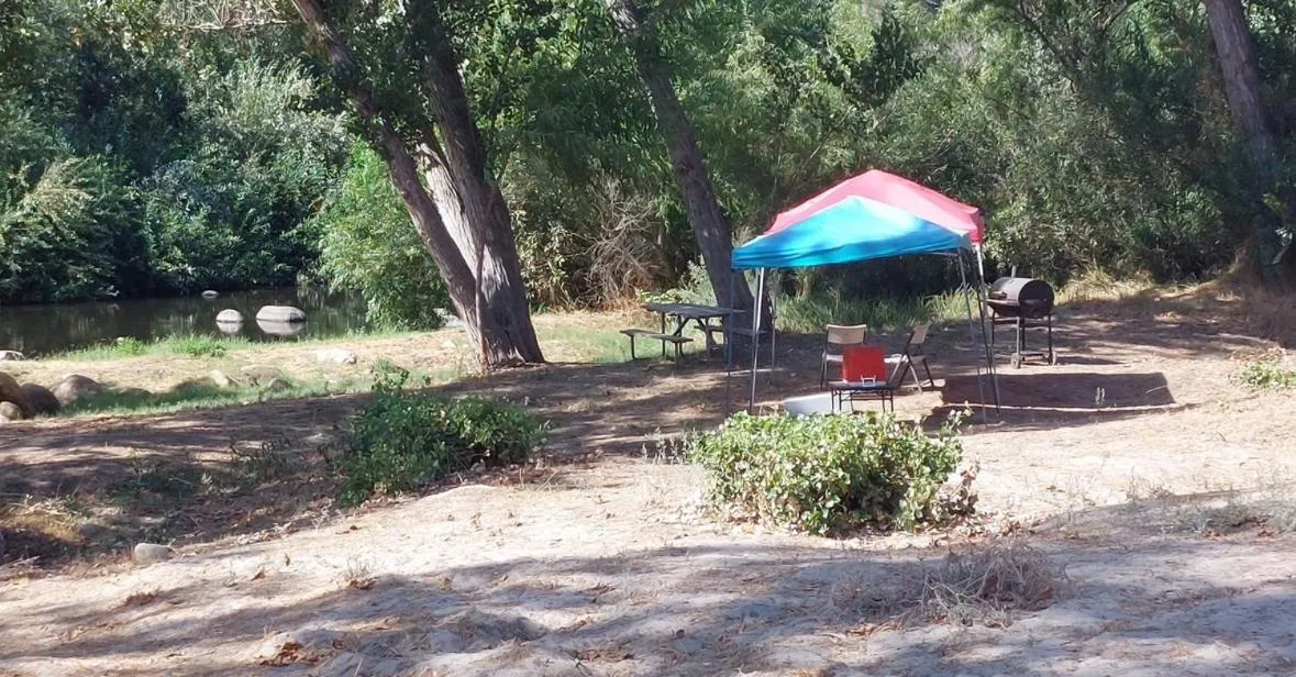 BBQ facilities in Sequoia River Front Cabins