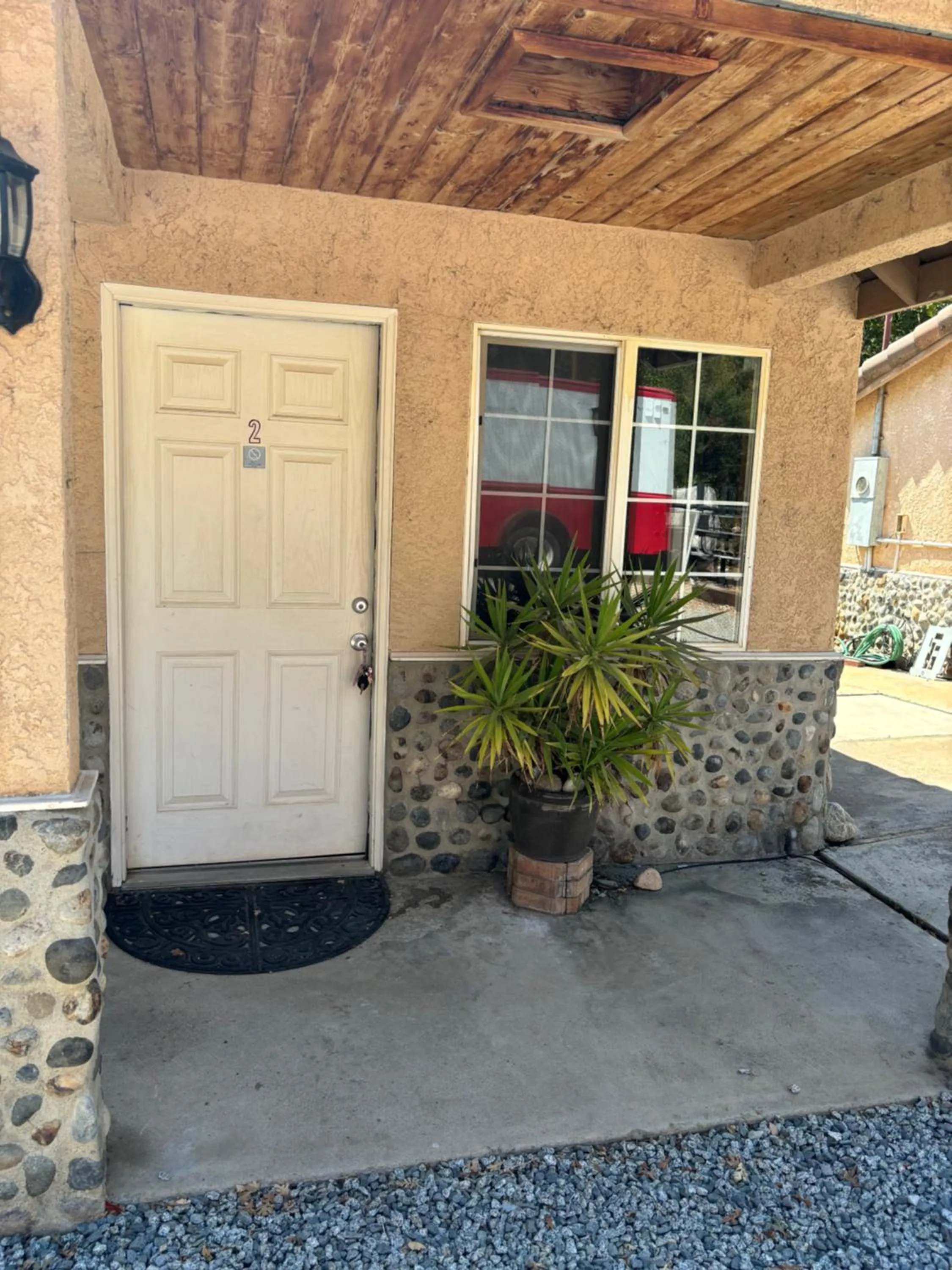 Facade/entrance in Sequoia River Front Cabins