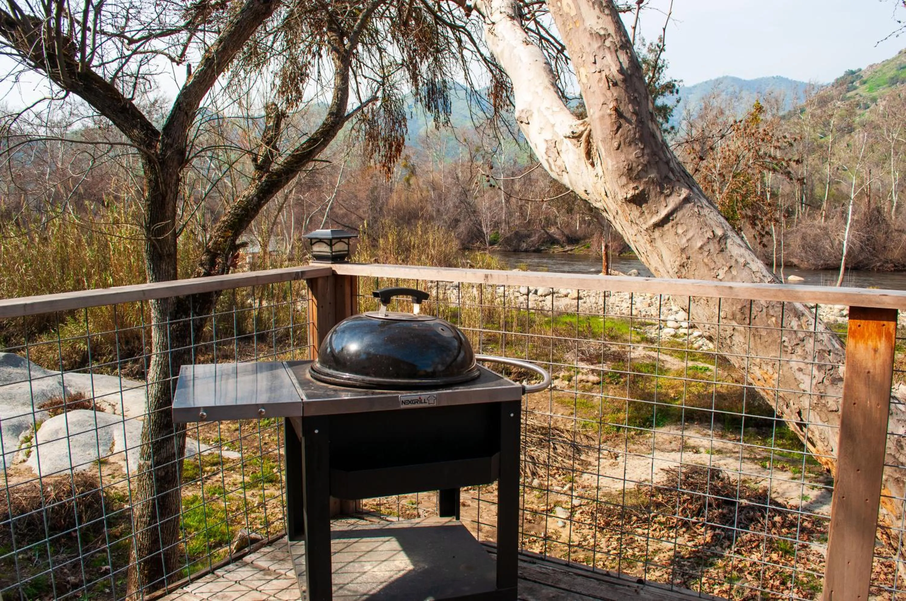 BBQ facilities in Sequoia River Front Cabins