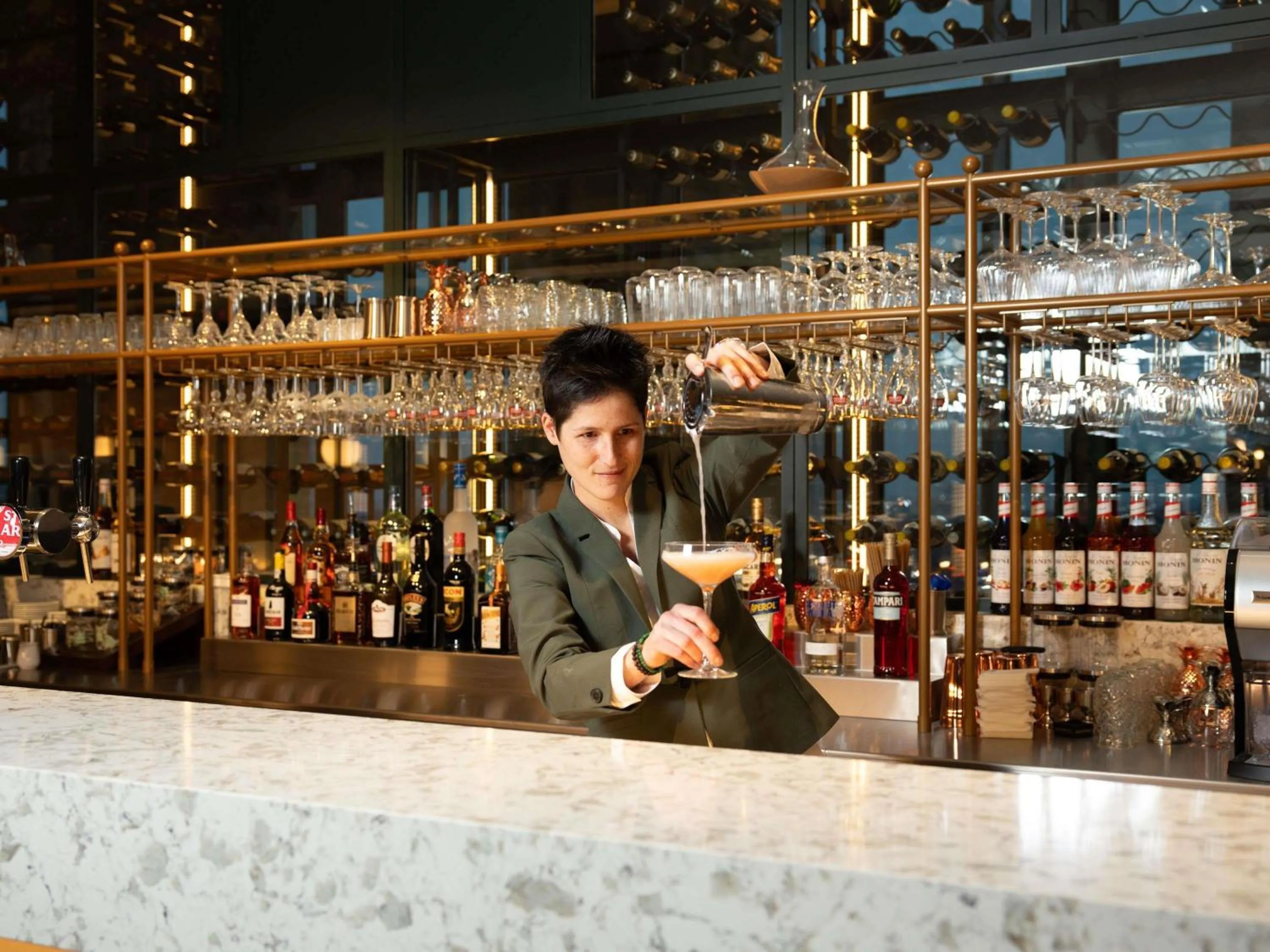 Lounge or bar in Mövenpick hotel Brussels airport