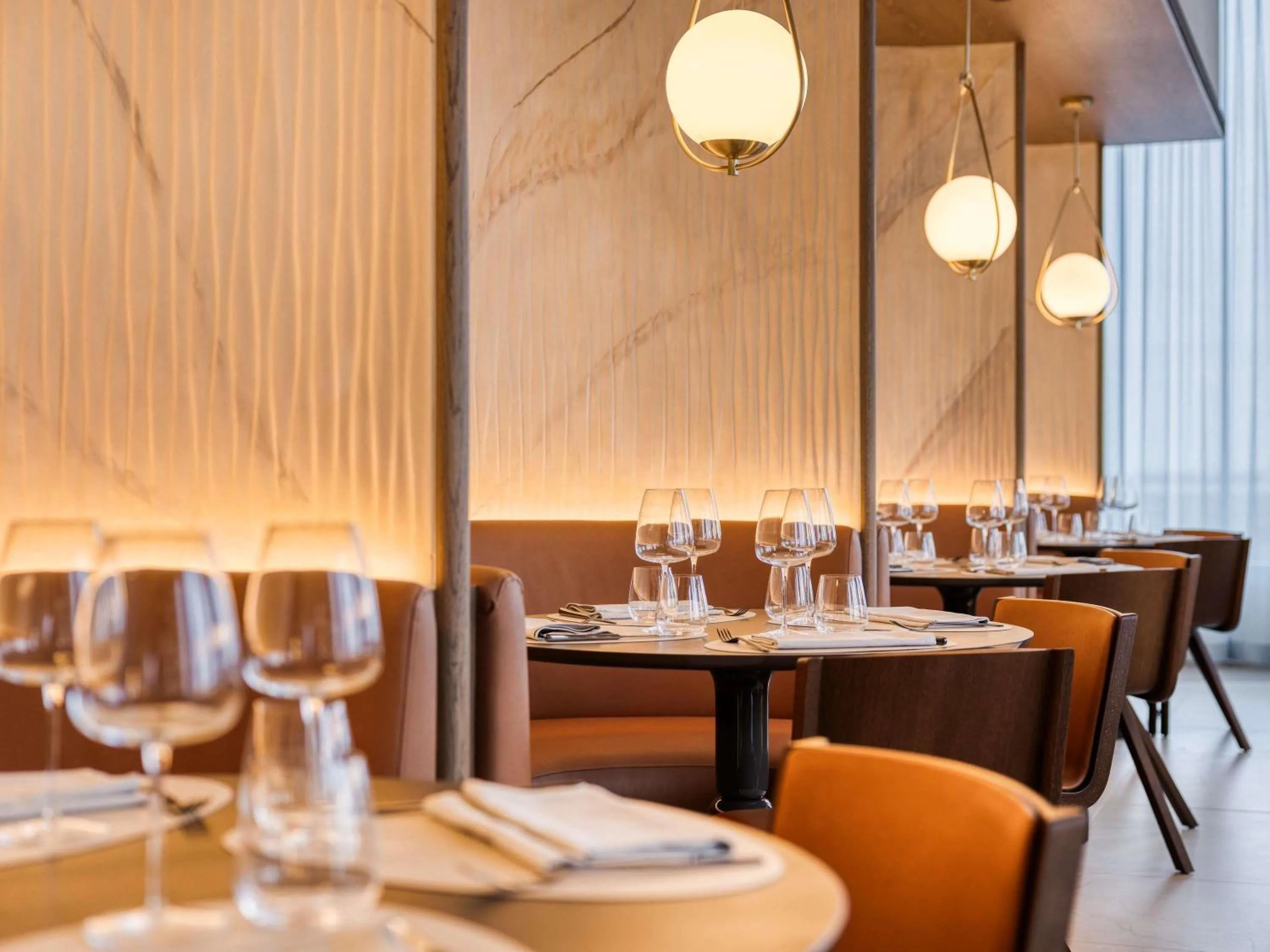 Restaurant/places to eat in Mövenpick hotel Brussels airport