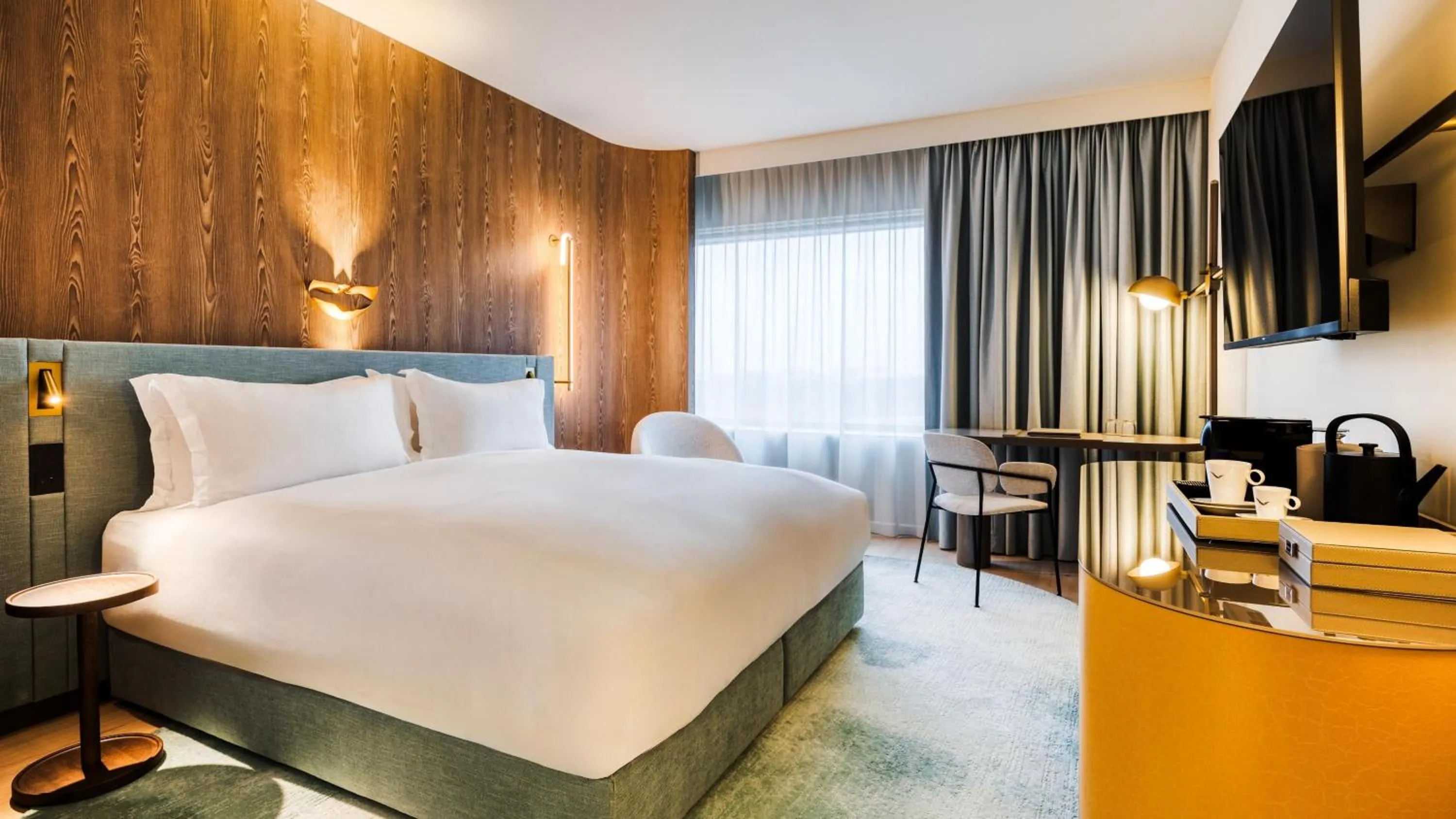 Bed in Mövenpick Hotel Brussels Airport