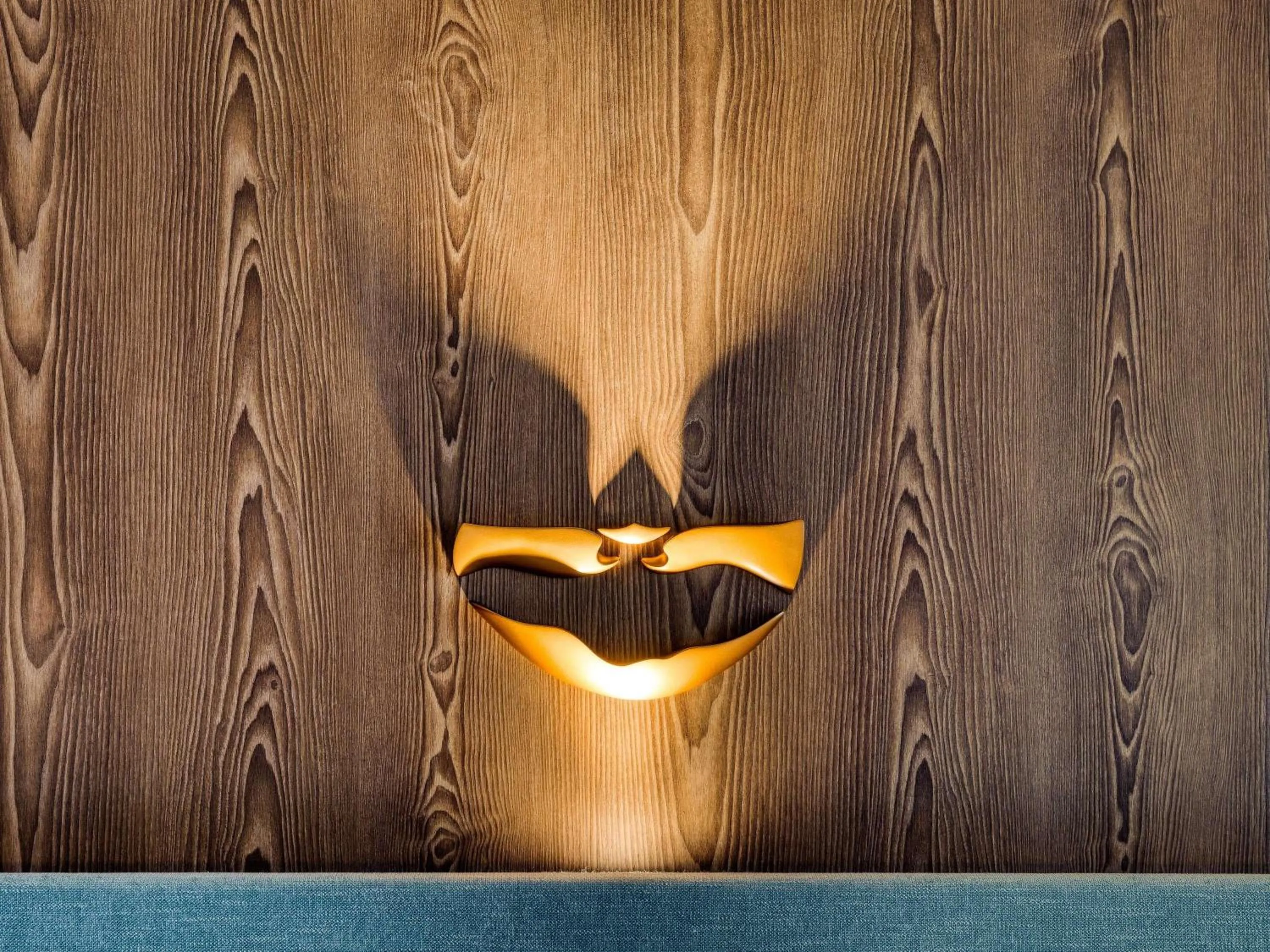 Bedroom in Mövenpick hotel Brussels airport