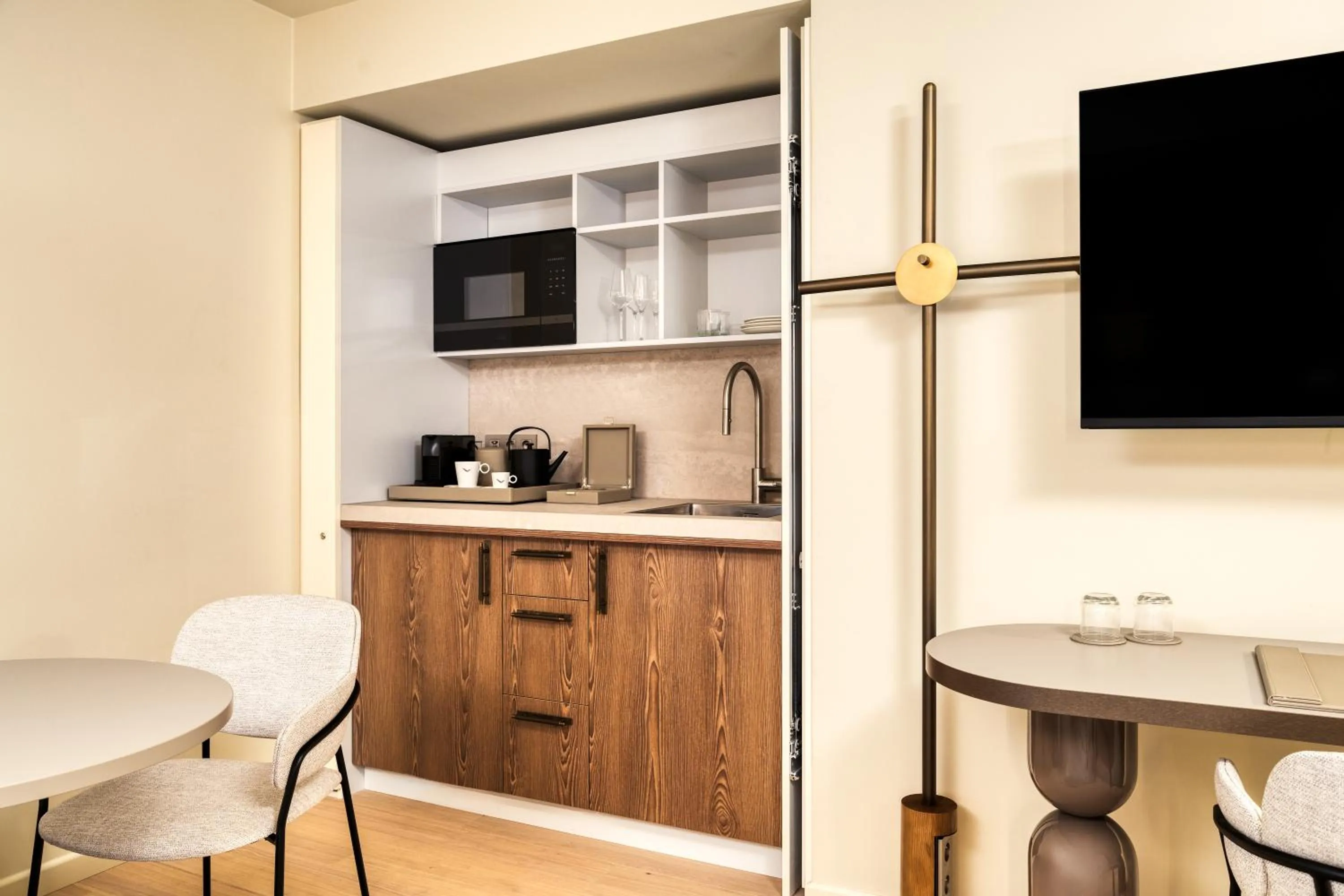 Kitchen or kitchenette in Mövenpick hotel Brussels airport