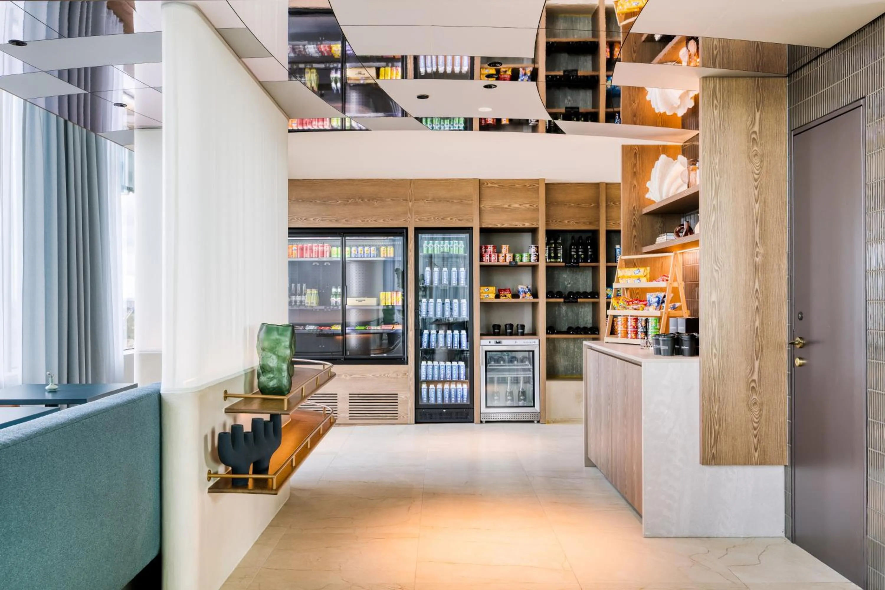 Lobby or reception in Mövenpick hotel Brussels airport