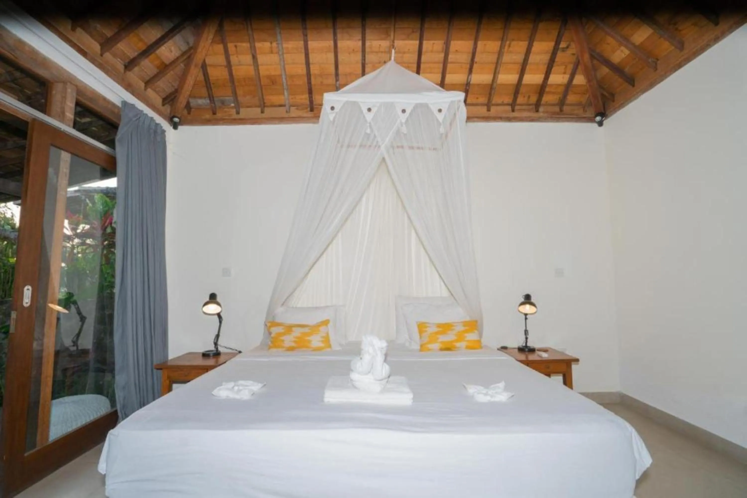 Deluxe Double Room in Harmony Heaven Ubud by The Travel Ubud Bali