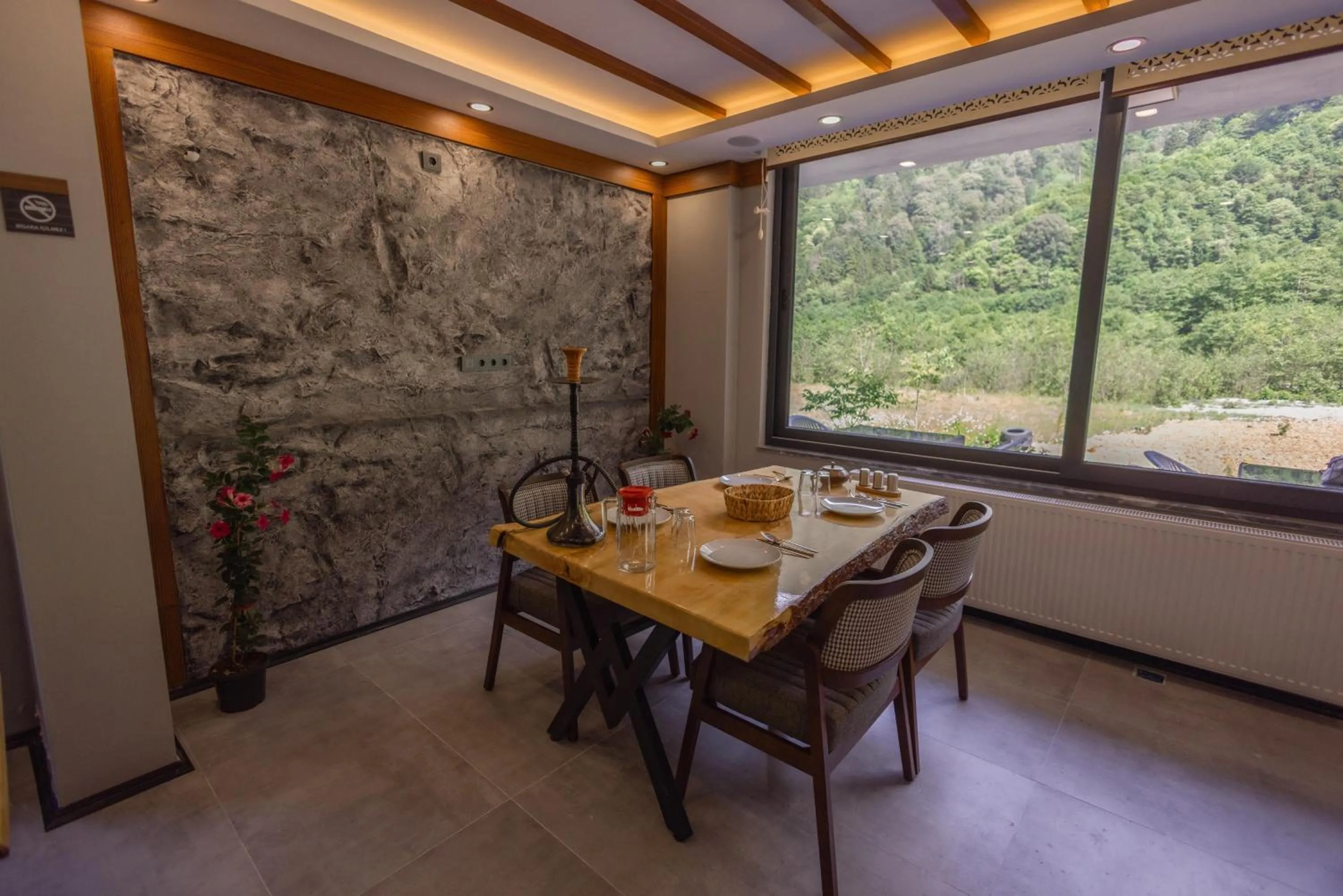 Restaurant/places to eat in Vadi Taş Konak