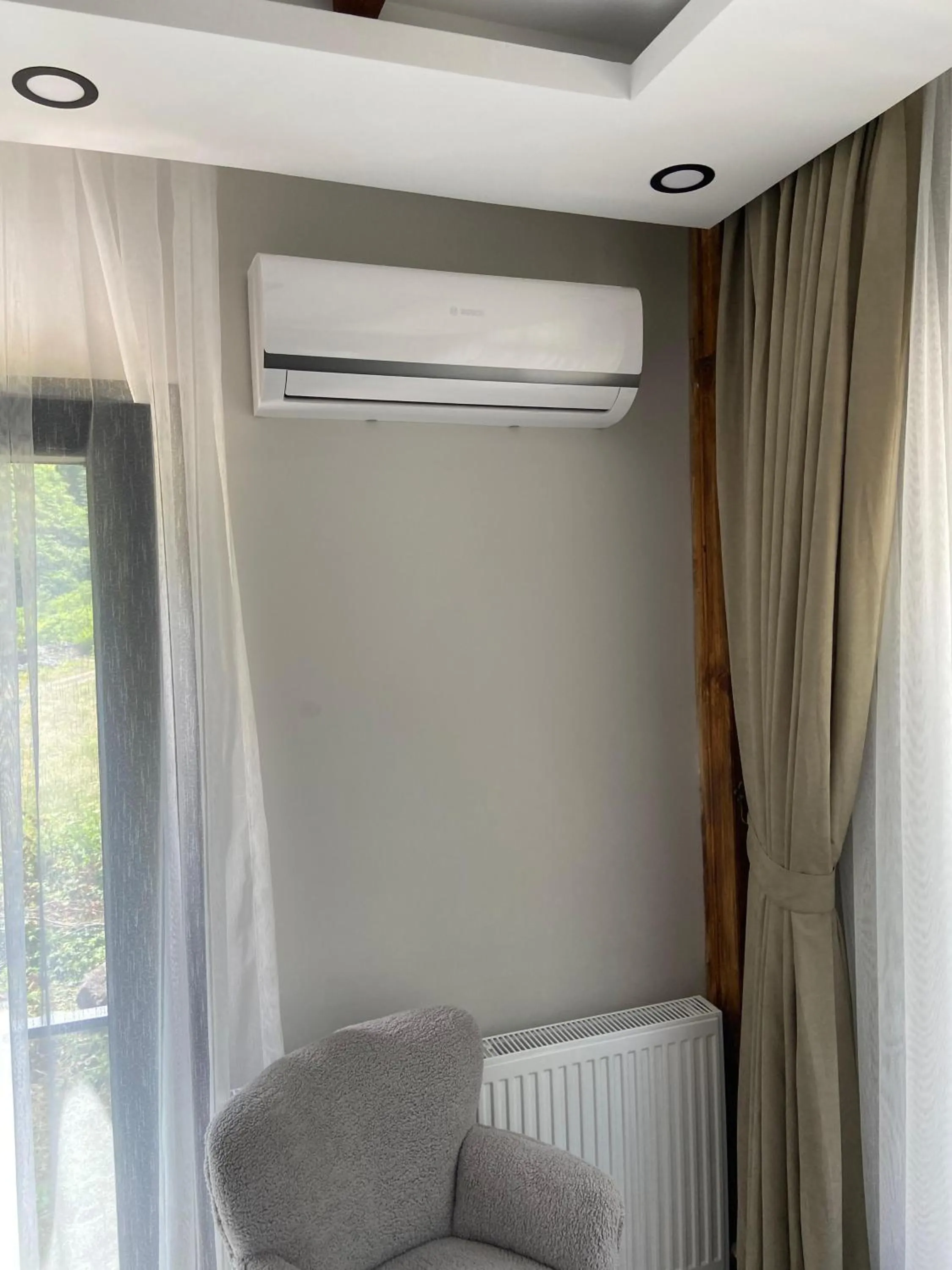 air conditioner in Vadi Taş Konak