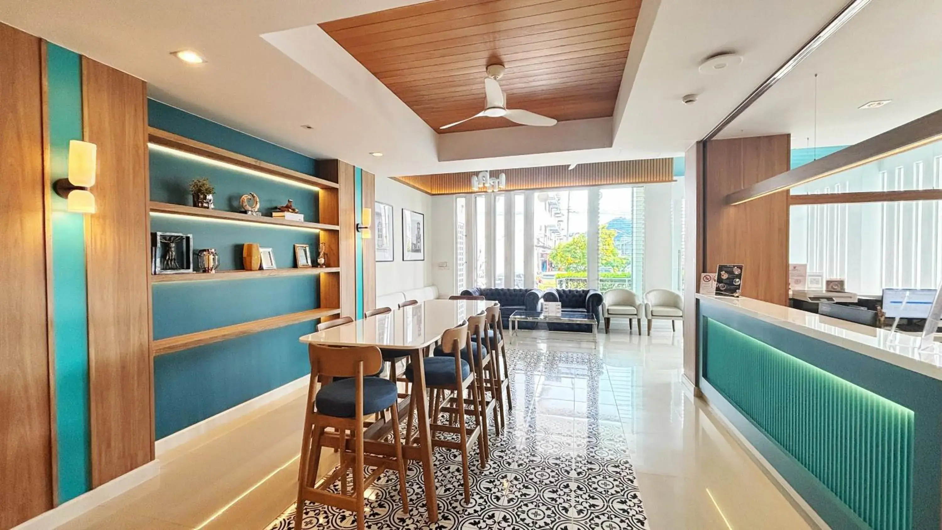 Lobby or reception in Ratana Hotel Rassada, PHUKET TOWN- SHA Extra Plus Lobby or reception in Ratana Hotel Rassada, PHUKET TOWN- SHA Extra Plus