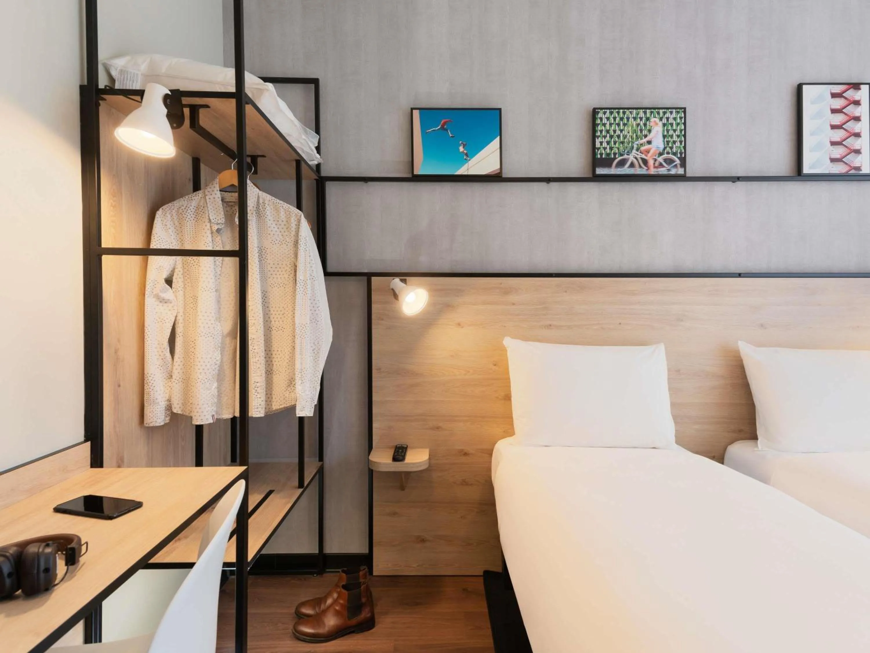 Bedroom, Bed in ibis Acheres St Germain en Laye