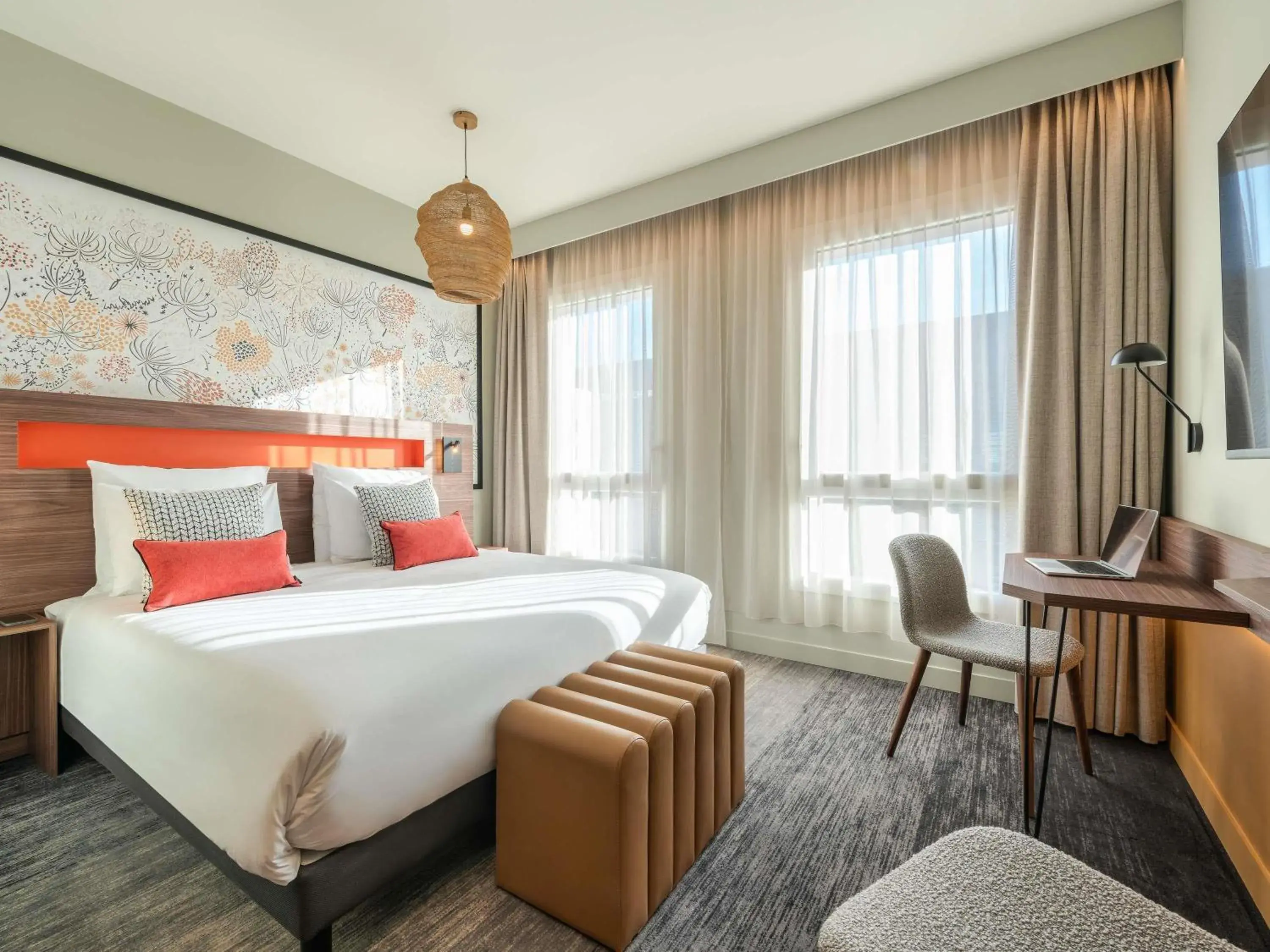 Bedroom, Bed in Mercure Achères St Germain en Laye Bedroom, Bed in Mercure Achères St Germain en Laye