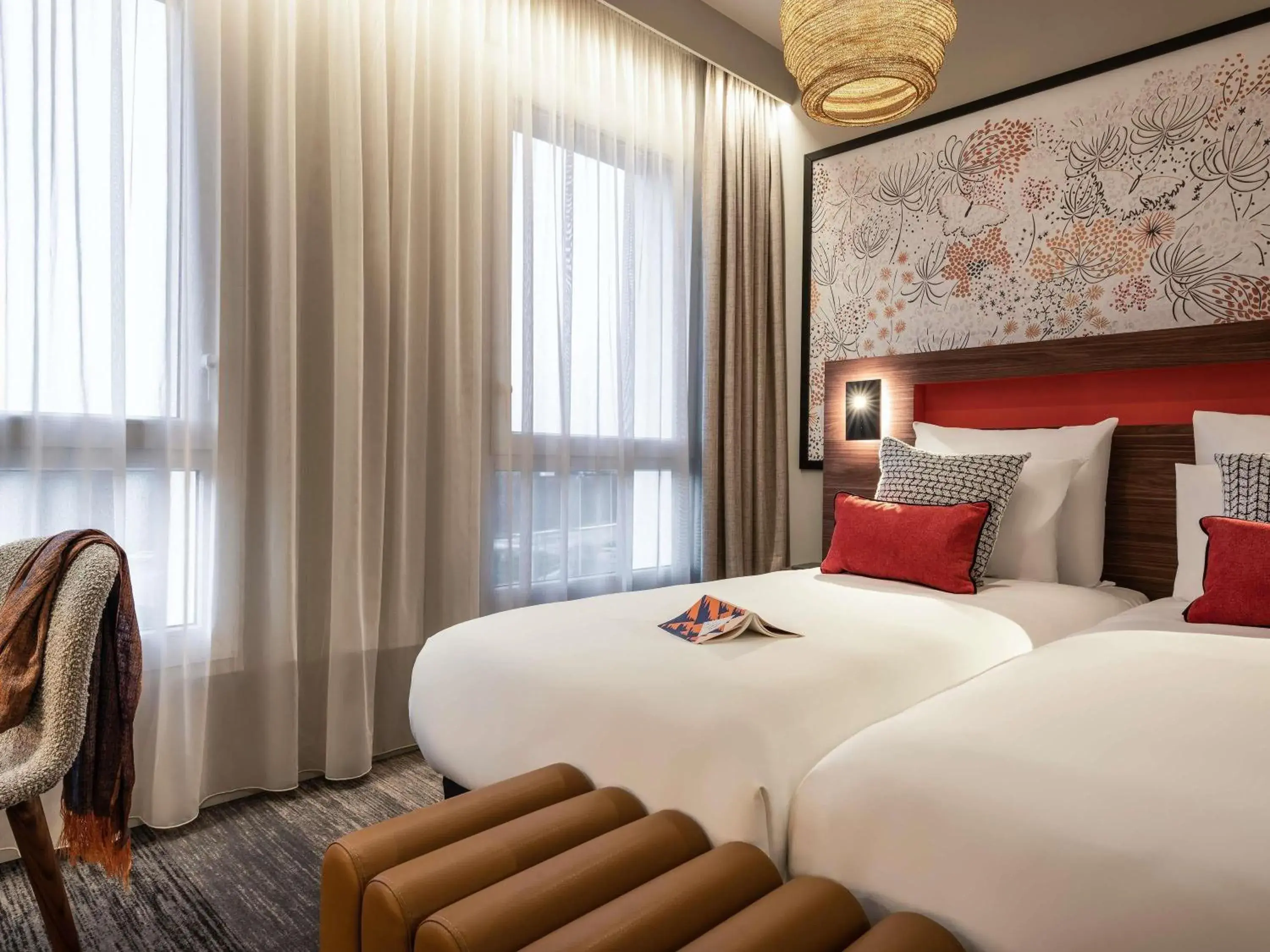 Bedroom, Bed in Mercure Achères St Germain en Laye Bedroom, Bed in Mercure Achères St Germain en Laye