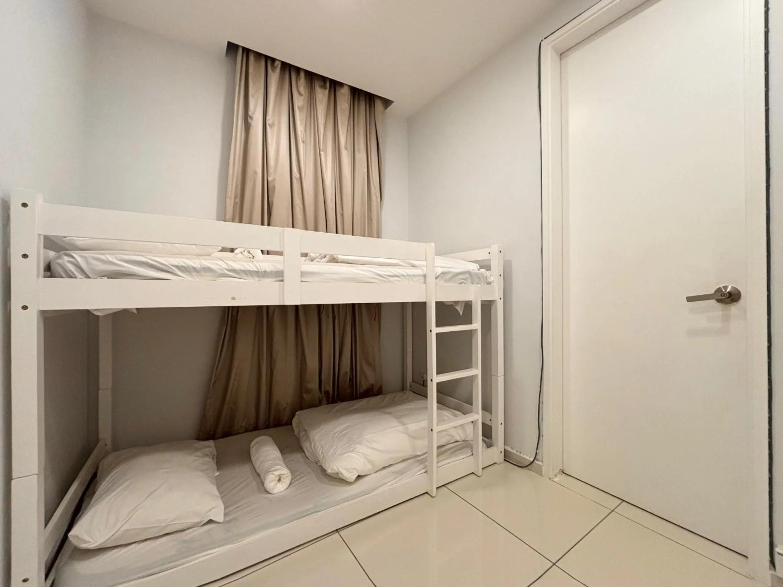 Bed in The Robertson-Bukit Bintang by PILLOWTALKS