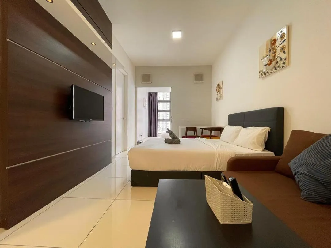 Bed in The Robertson-Bukit Bintang by PILLOWTALKS