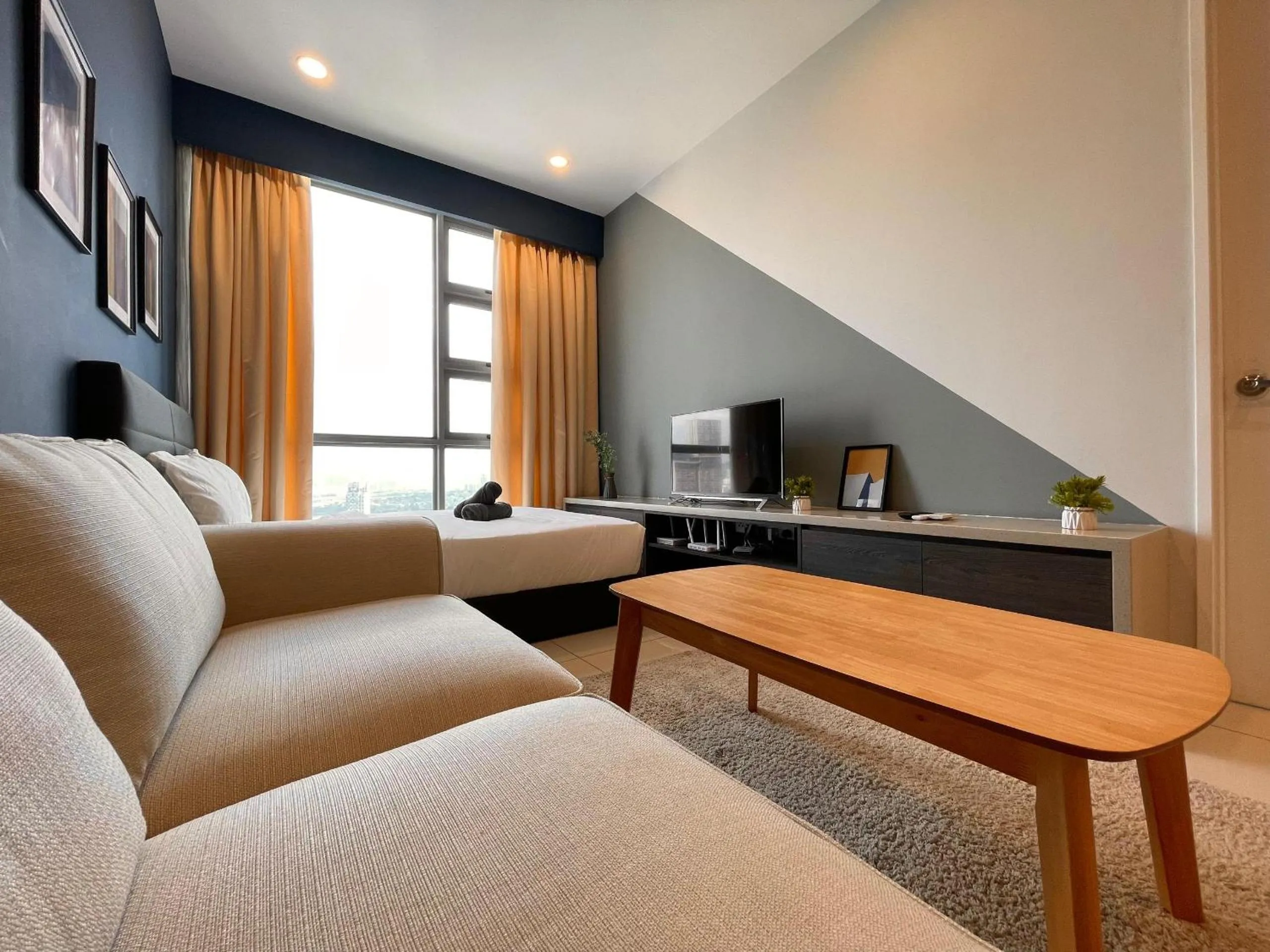 The Robertson-Bukit Bintang by PILLOWTALKS