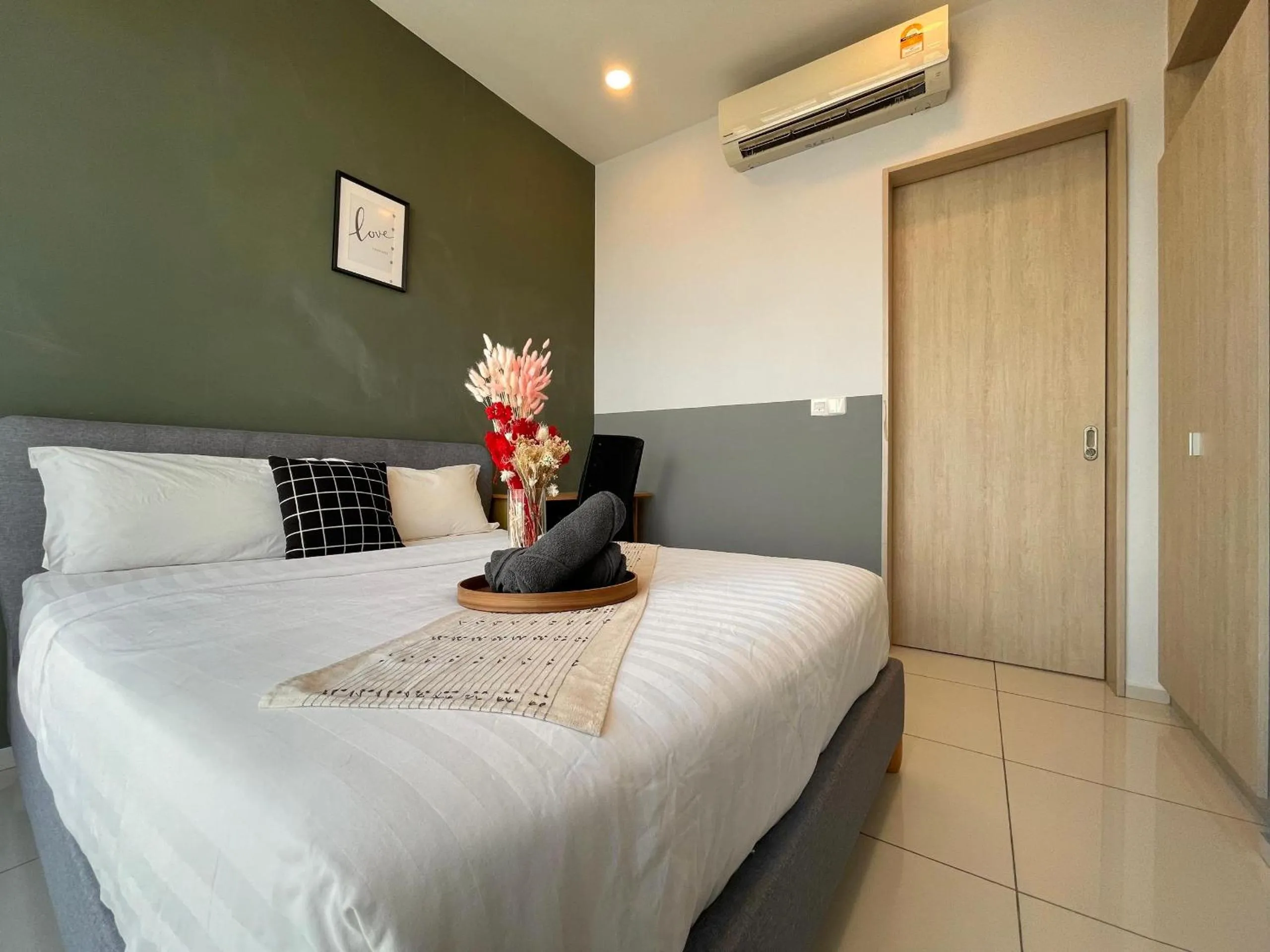 Bed in The Robertson-Bukit Bintang by PILLOWTALKS