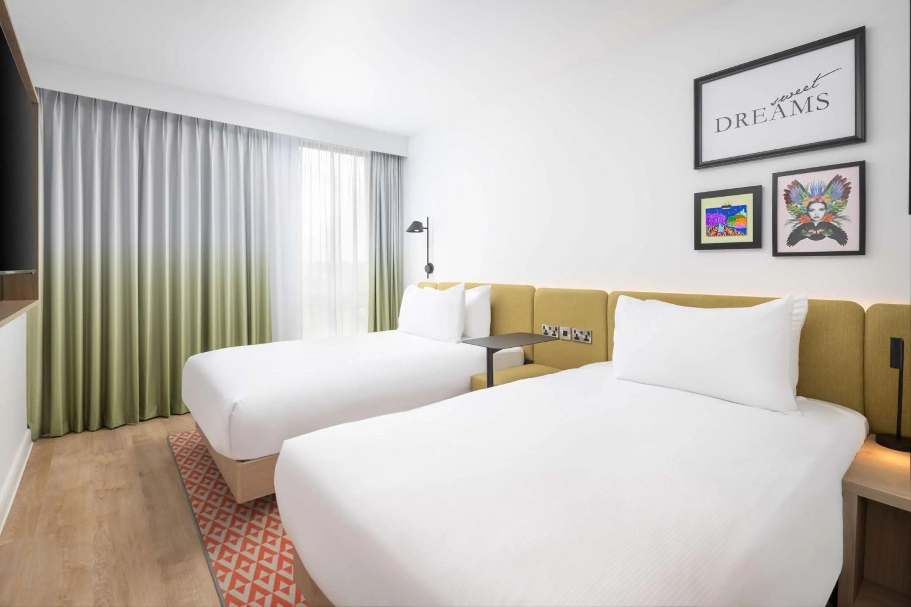 Bed in Hampton By Hilton Nuneaton