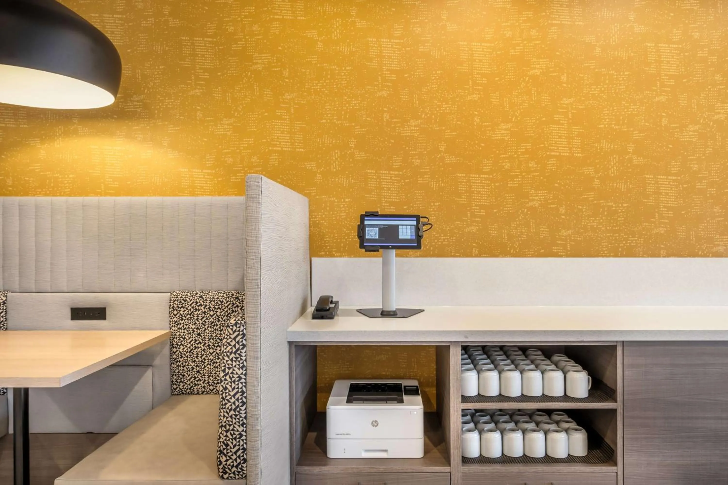 Breakfast in Home2 Suites By Hilton Reynoldsburg Columbus East