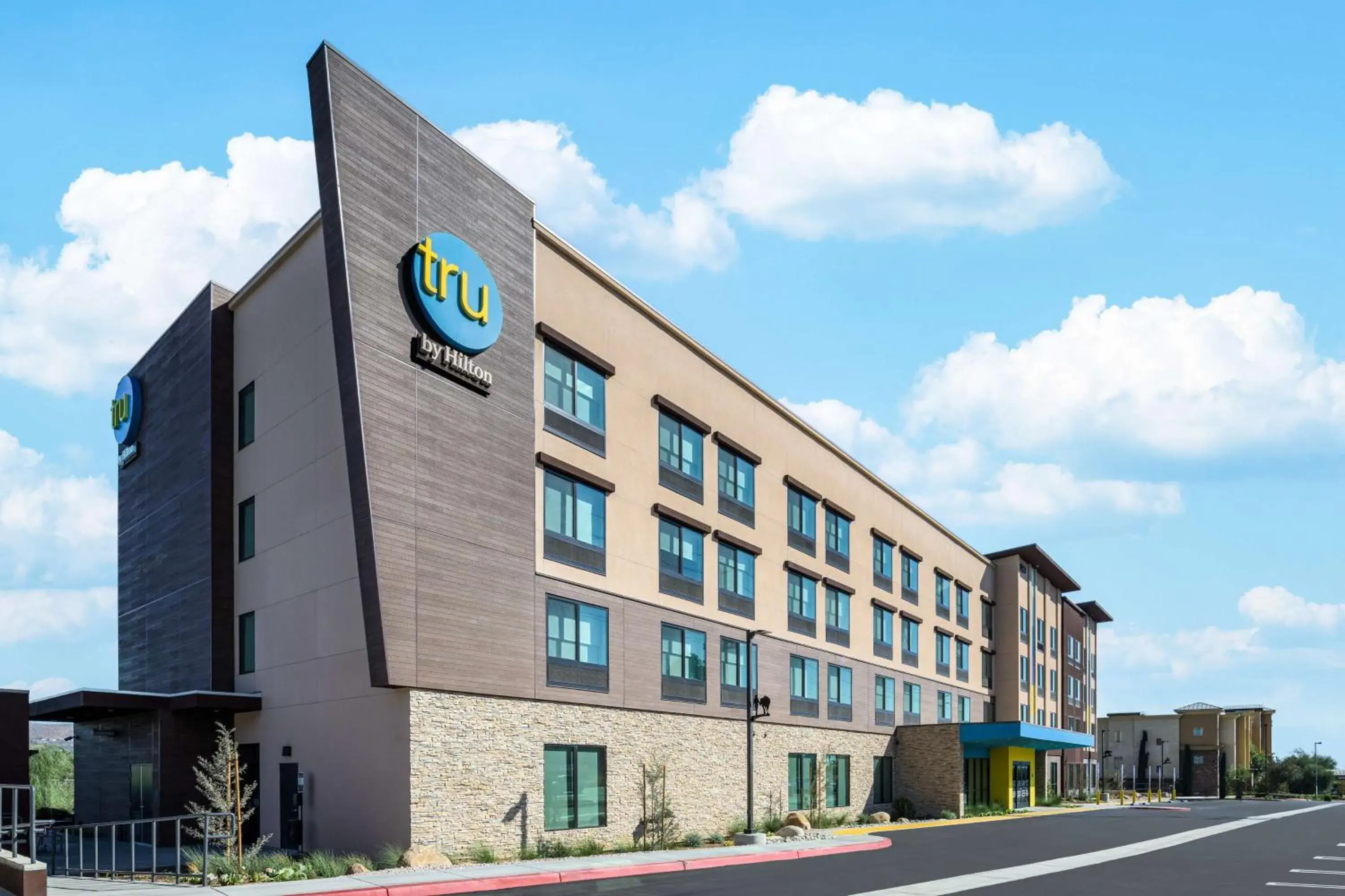 Property building in Tru by Hilton Norco Eastvale Property building in Tru by Hilton Norco Eastvale
