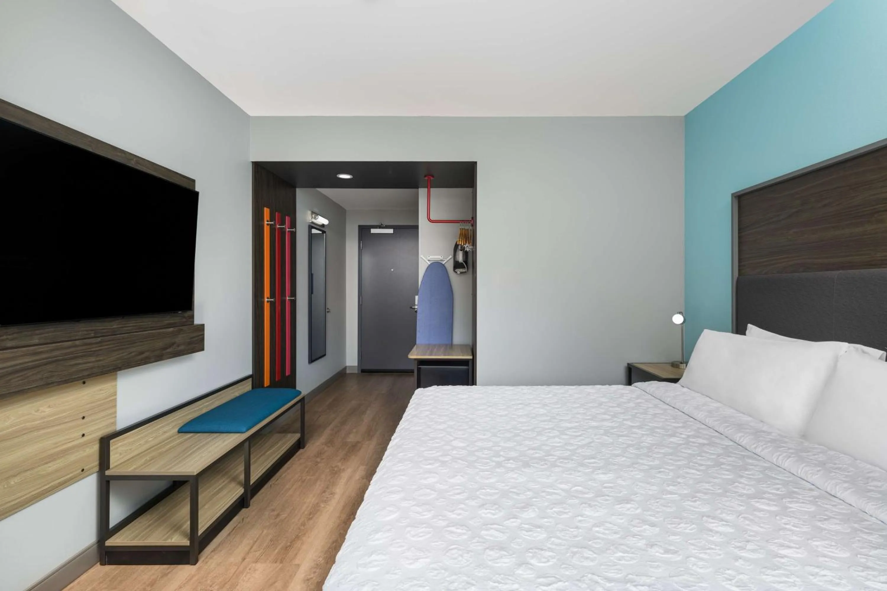 Bed in Tru by Hilton Norco Eastvale