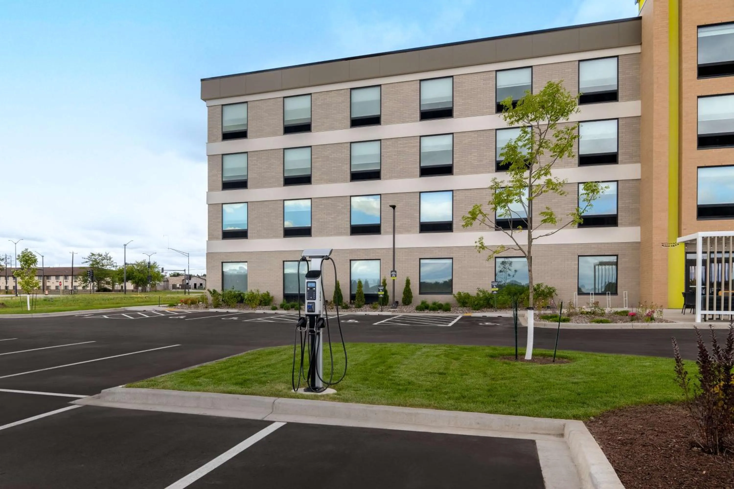 Property building in Home2 Suites By Hilton Sheboygan