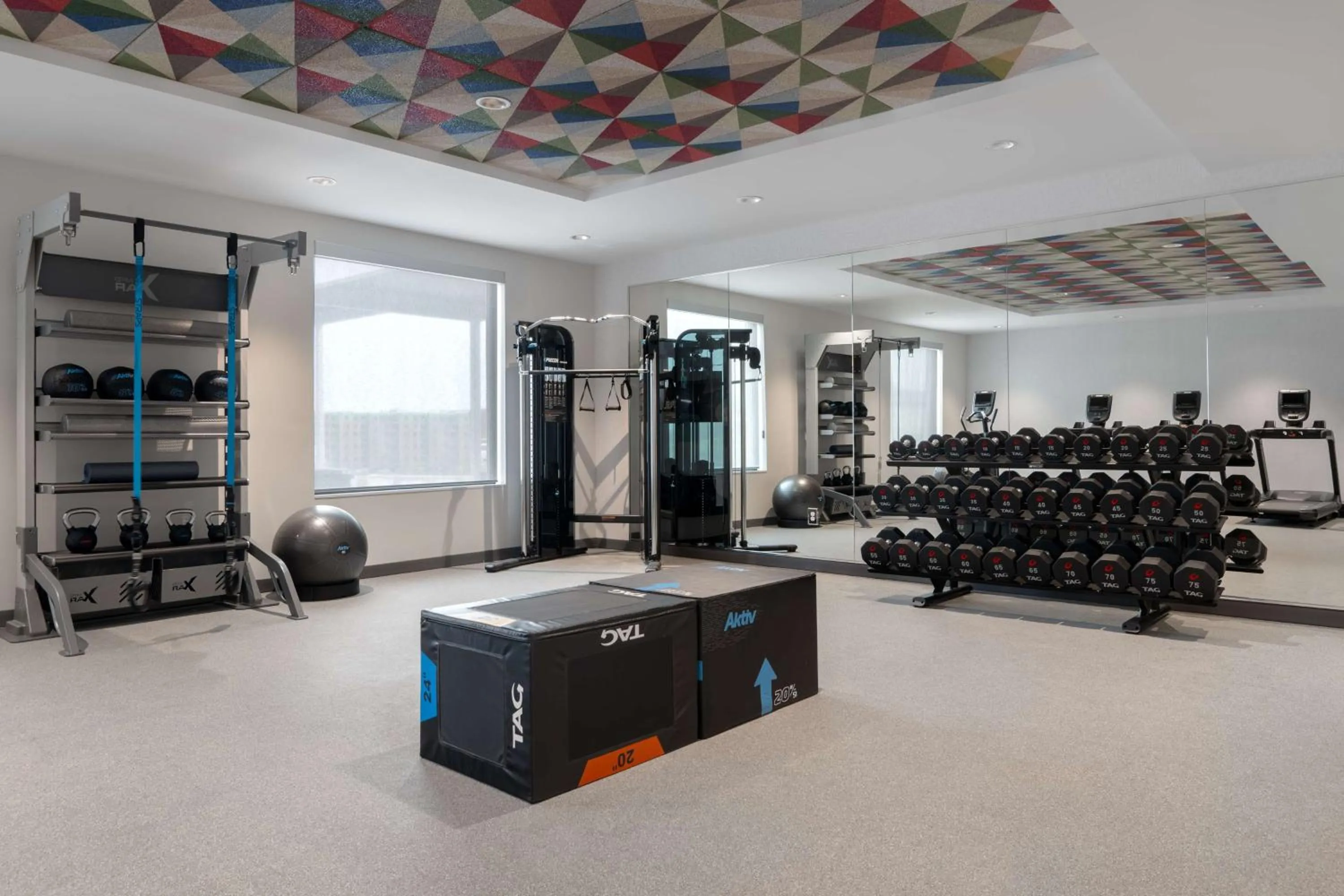 Fitness centre/facilities in Home2 Suites By Hilton Sheboygan
