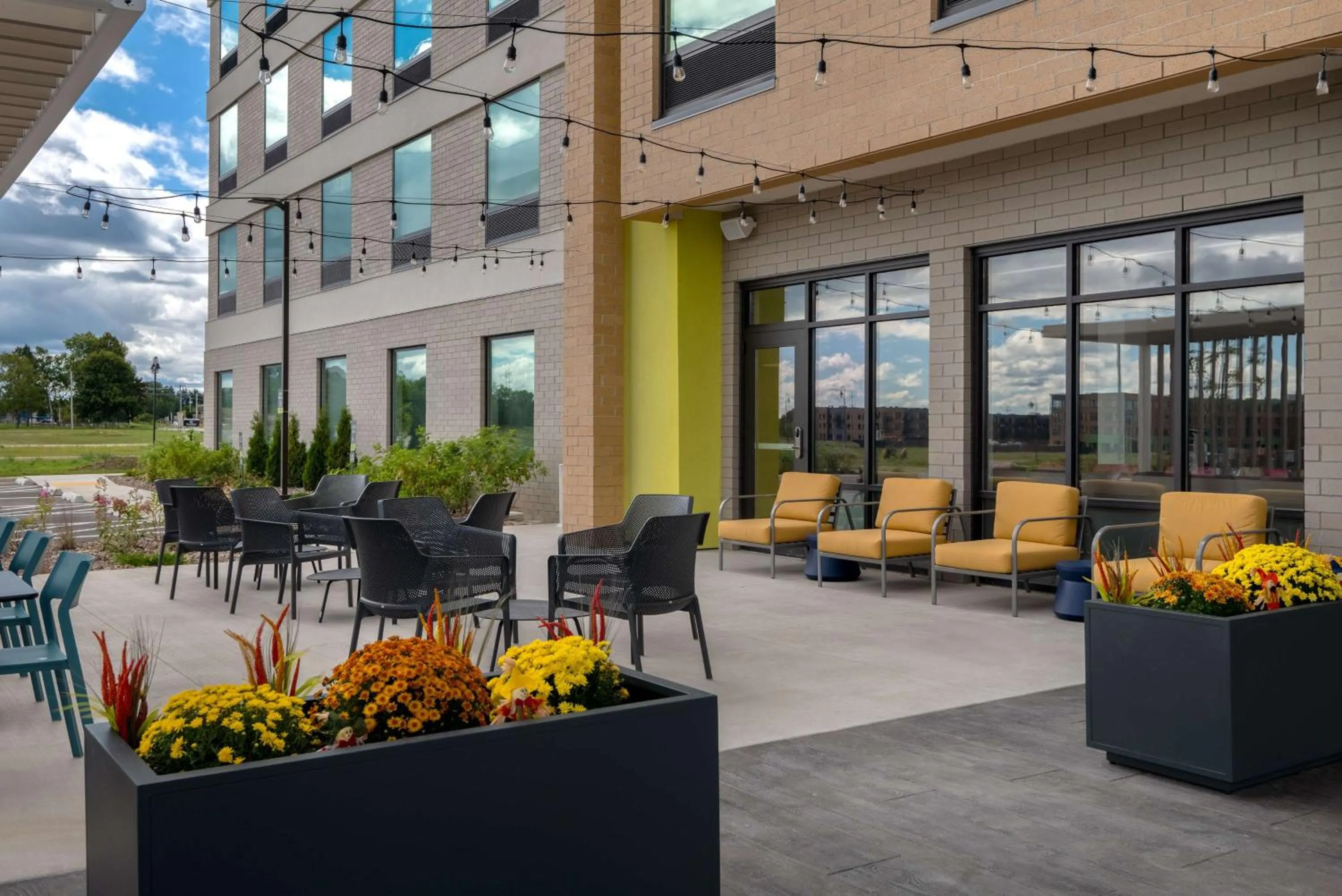 Patio in Home2 Suites By Hilton Sheboygan