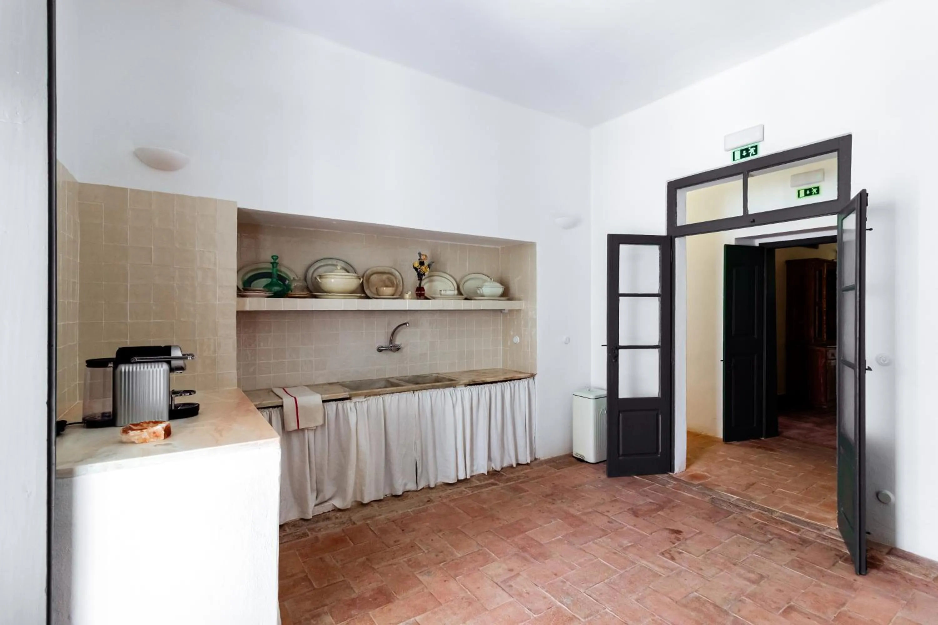 Kitchen or kitchenette in Amada Moura