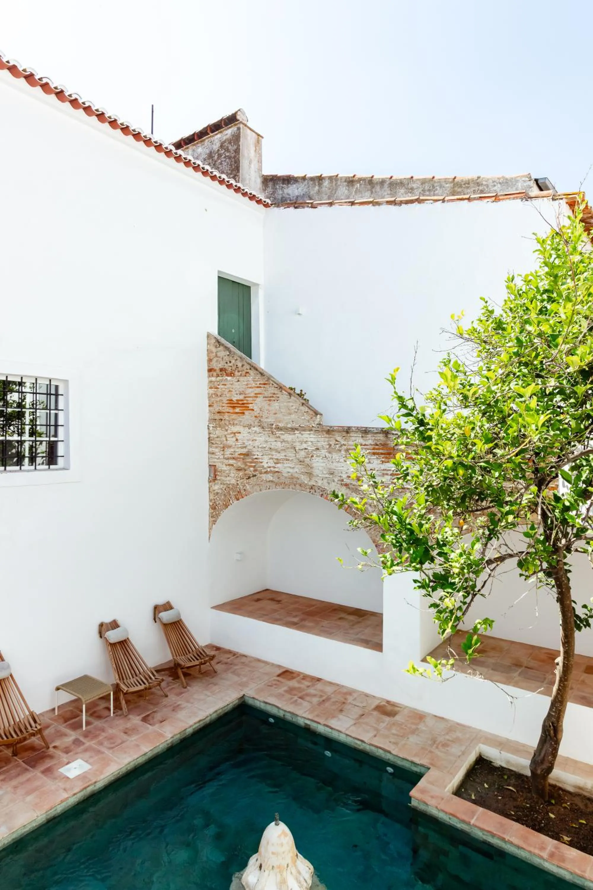 Swimming pool in Amada Moura